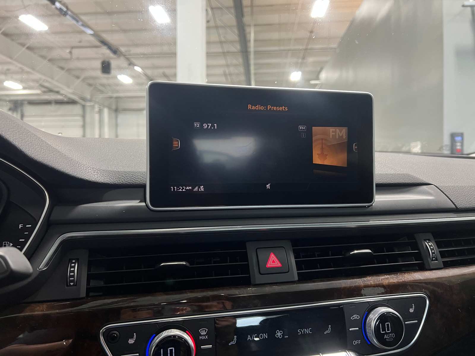 Thumbnail: 2019 Audi A4 - 3