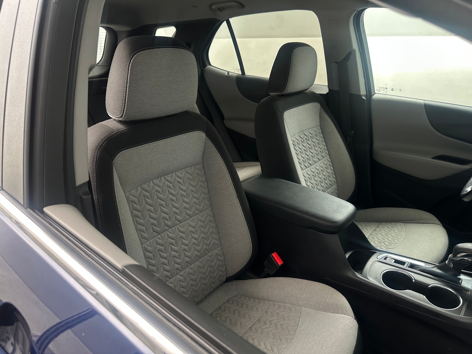 Thumbnail: 2022 Chevrolet Equinox - 2