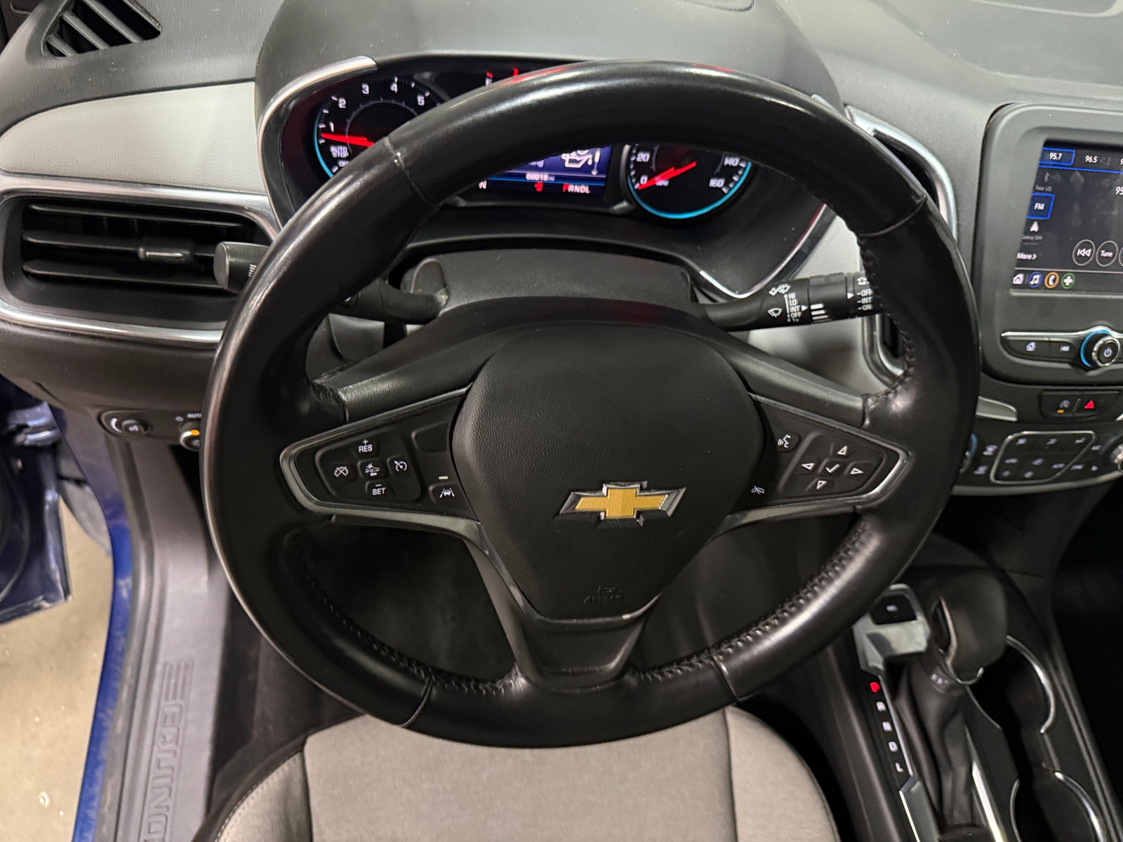 Thumbnail: 2022 Chevrolet Equinox - 5