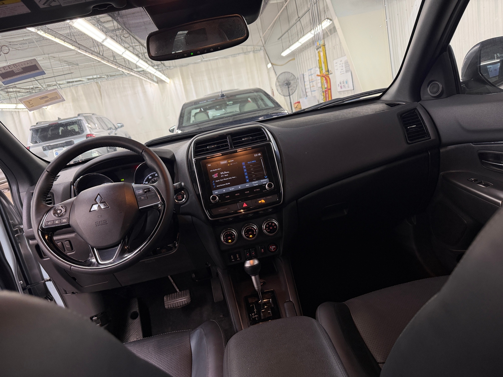 Thumbnail: 2023 Mitsubishi Outlander Sport - 3