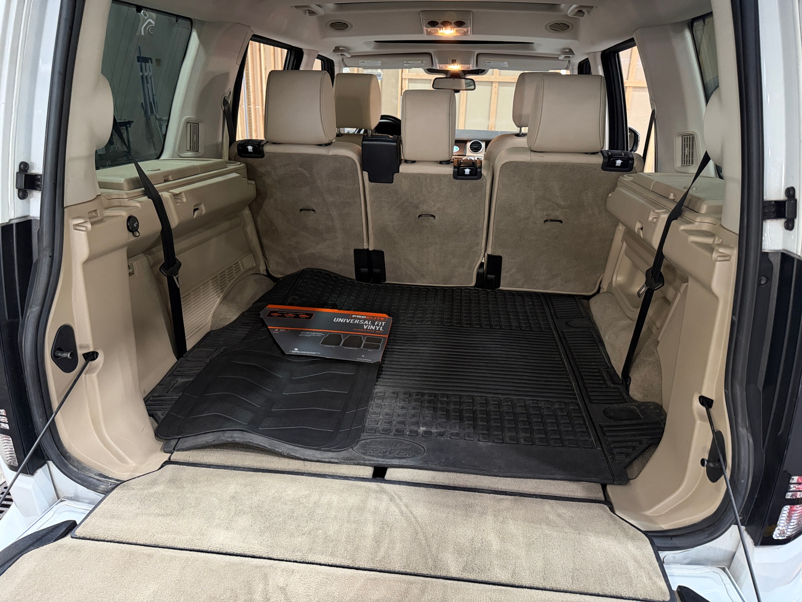 Thumbnail: 2016 Land Rover LR4 - 6