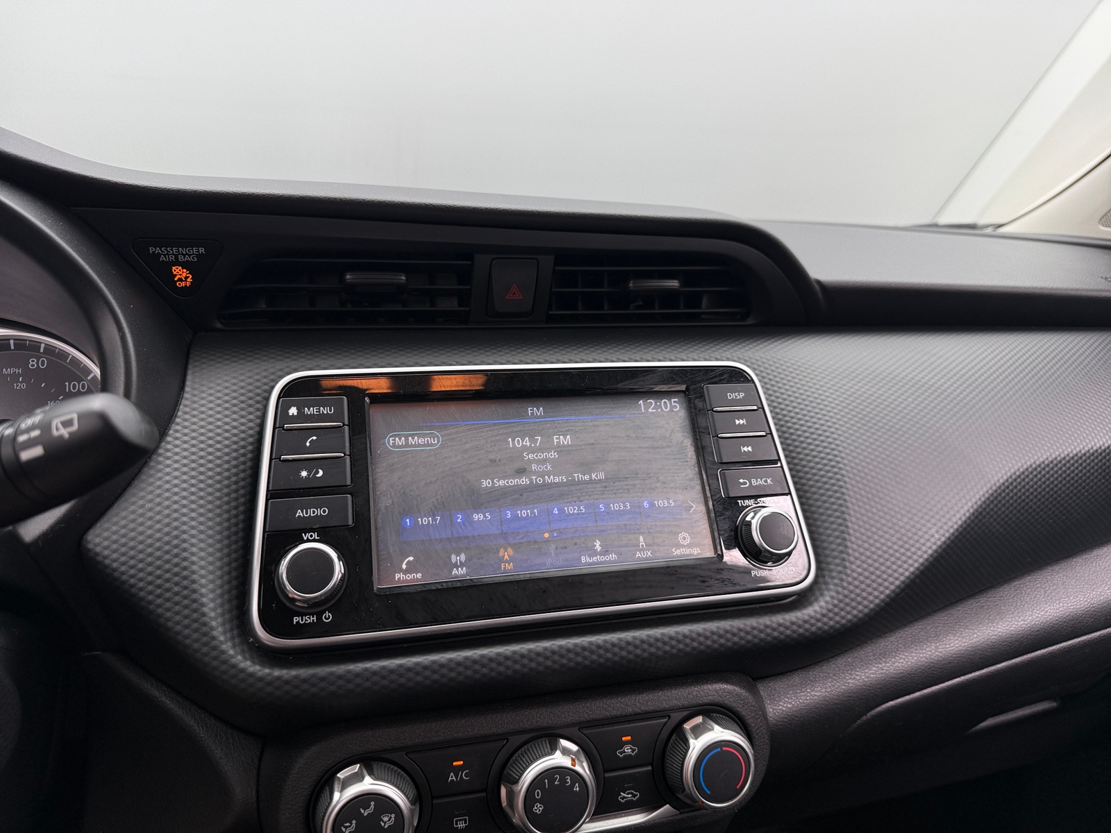 Thumbnail: 2021 Nissan Kicks - 4