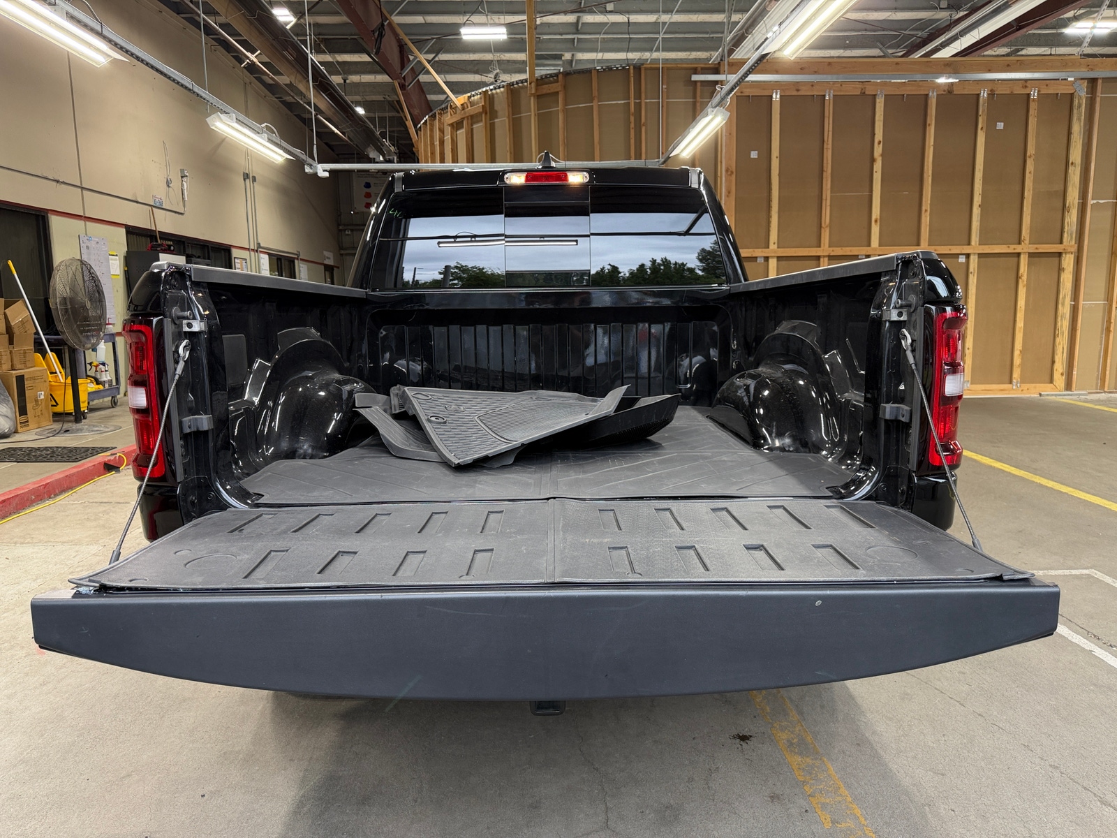Thumbnail: 2025 RAM 1500 - 7