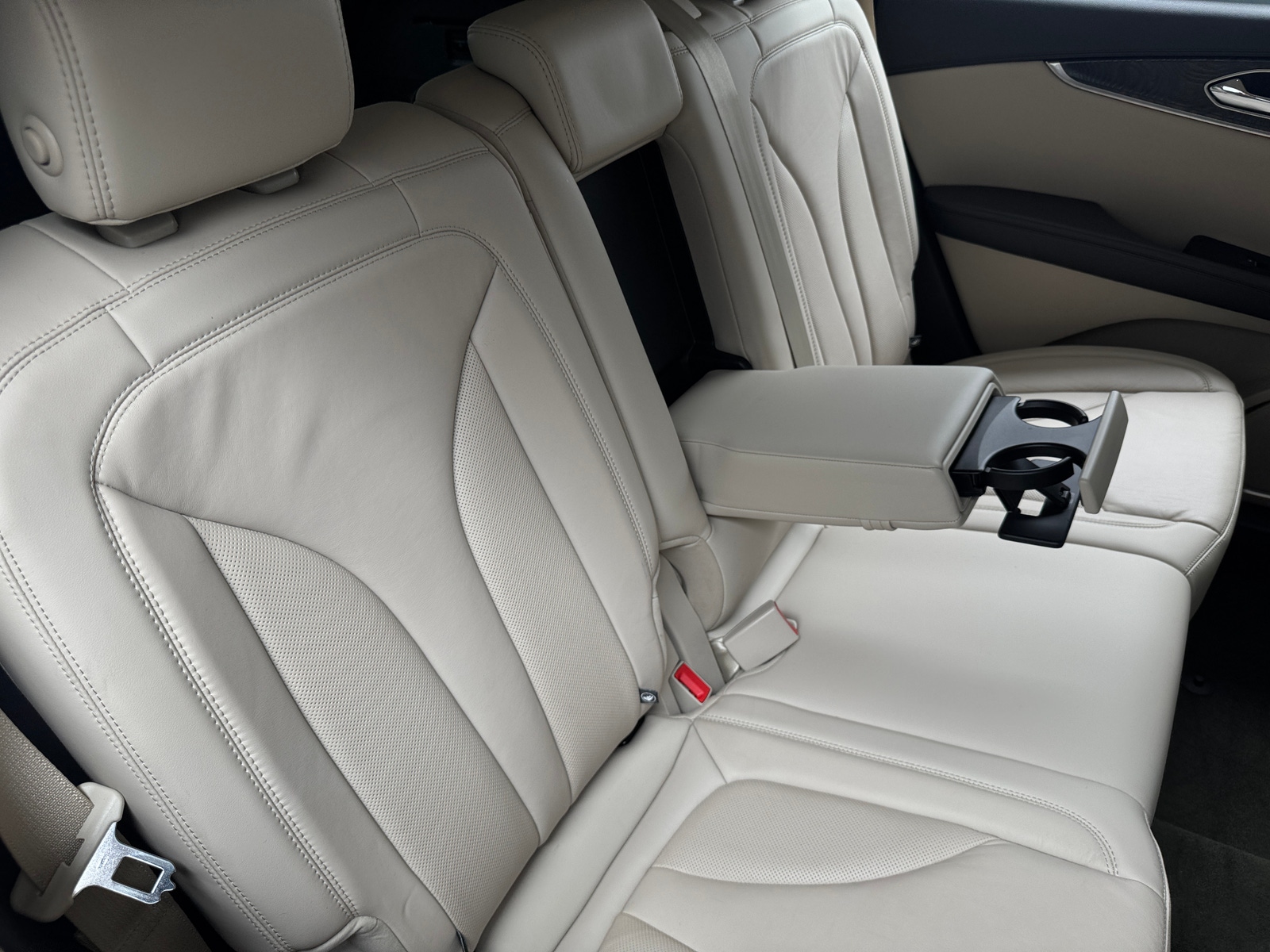 Thumbnail: 2019 Lincoln Nautilus - 5