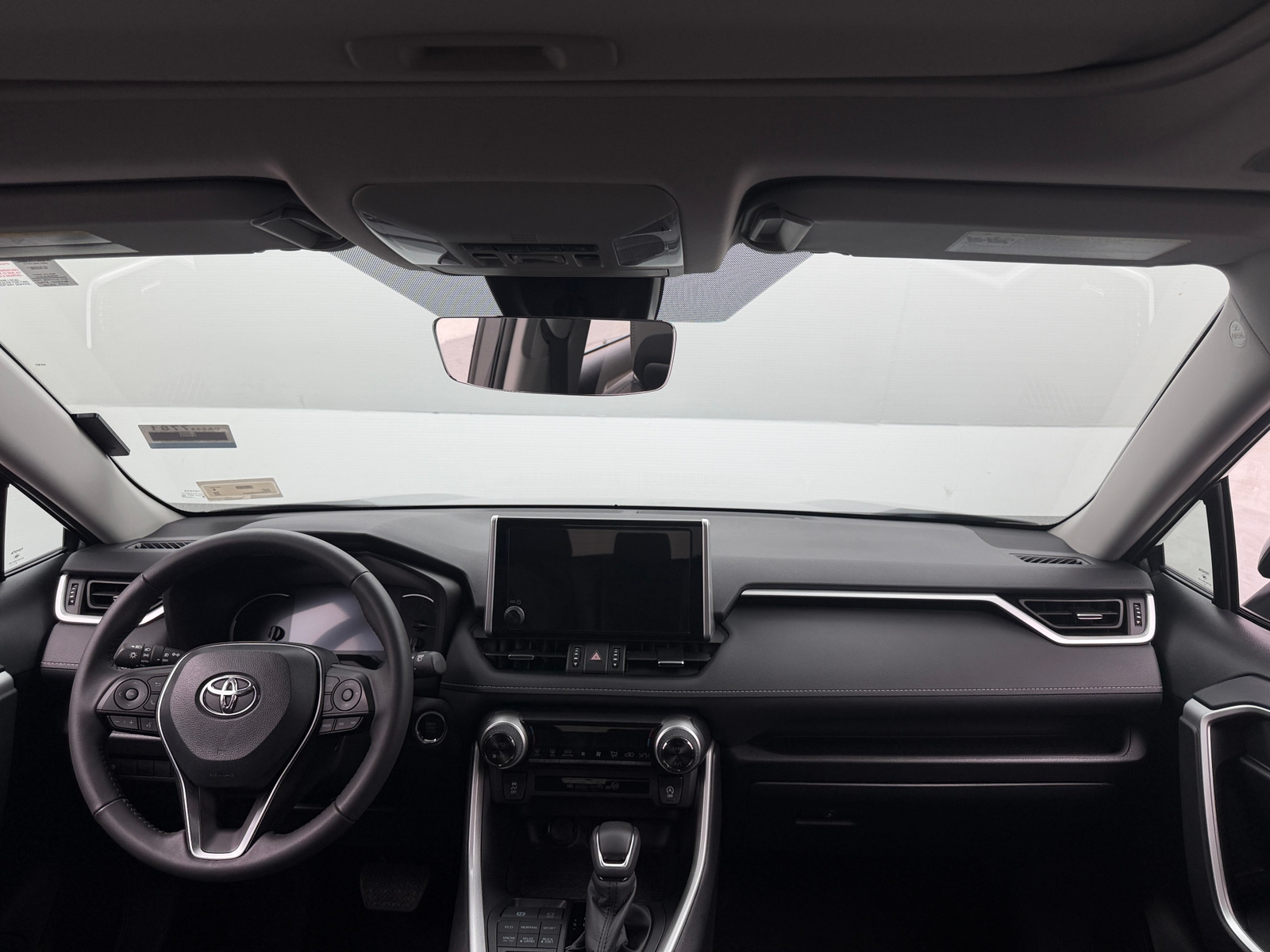 Thumbnail: 2025 Toyota RAV4 - 2