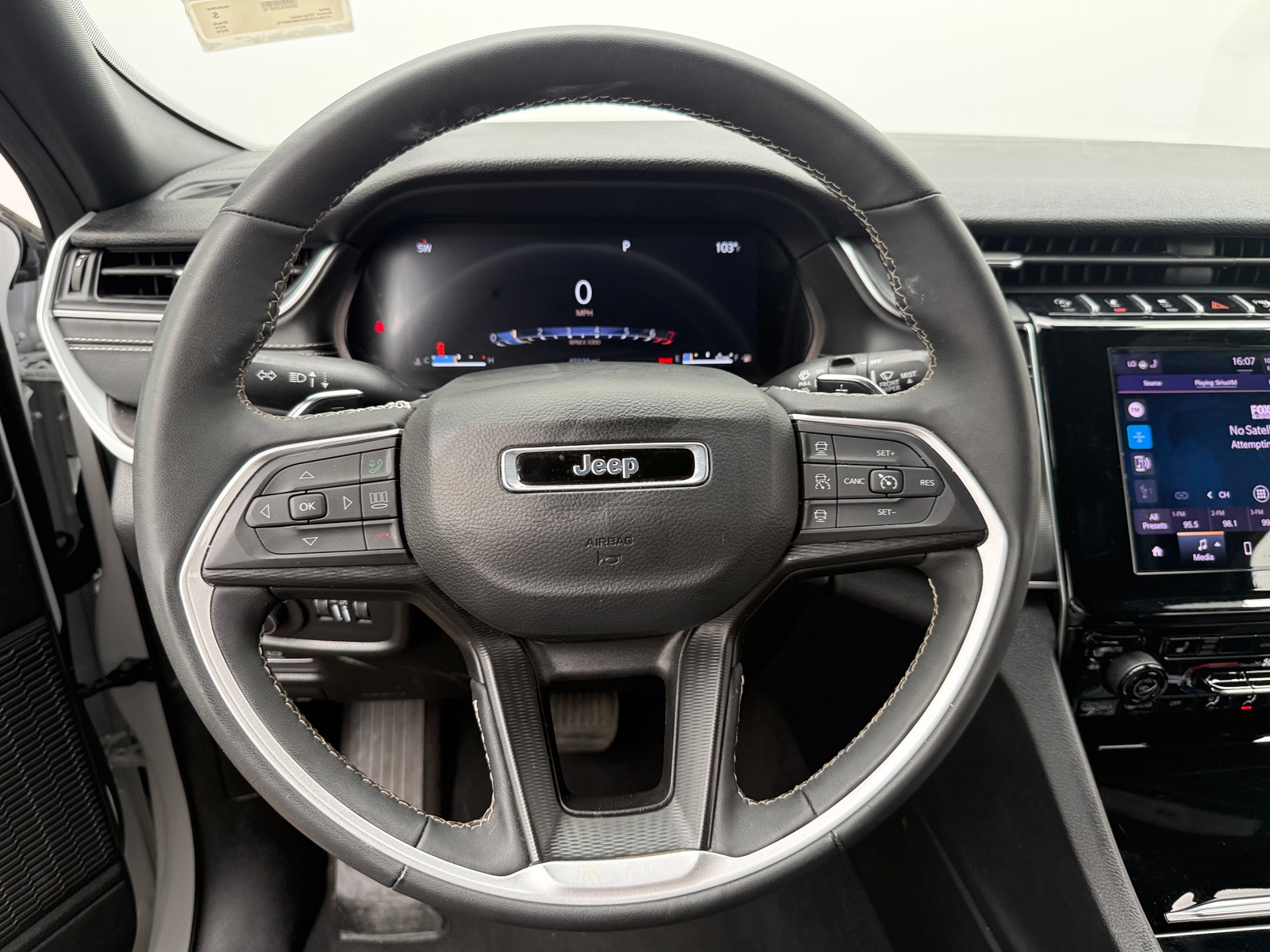 Thumbnail: 2025 Jeep Grand Cherokee - 4