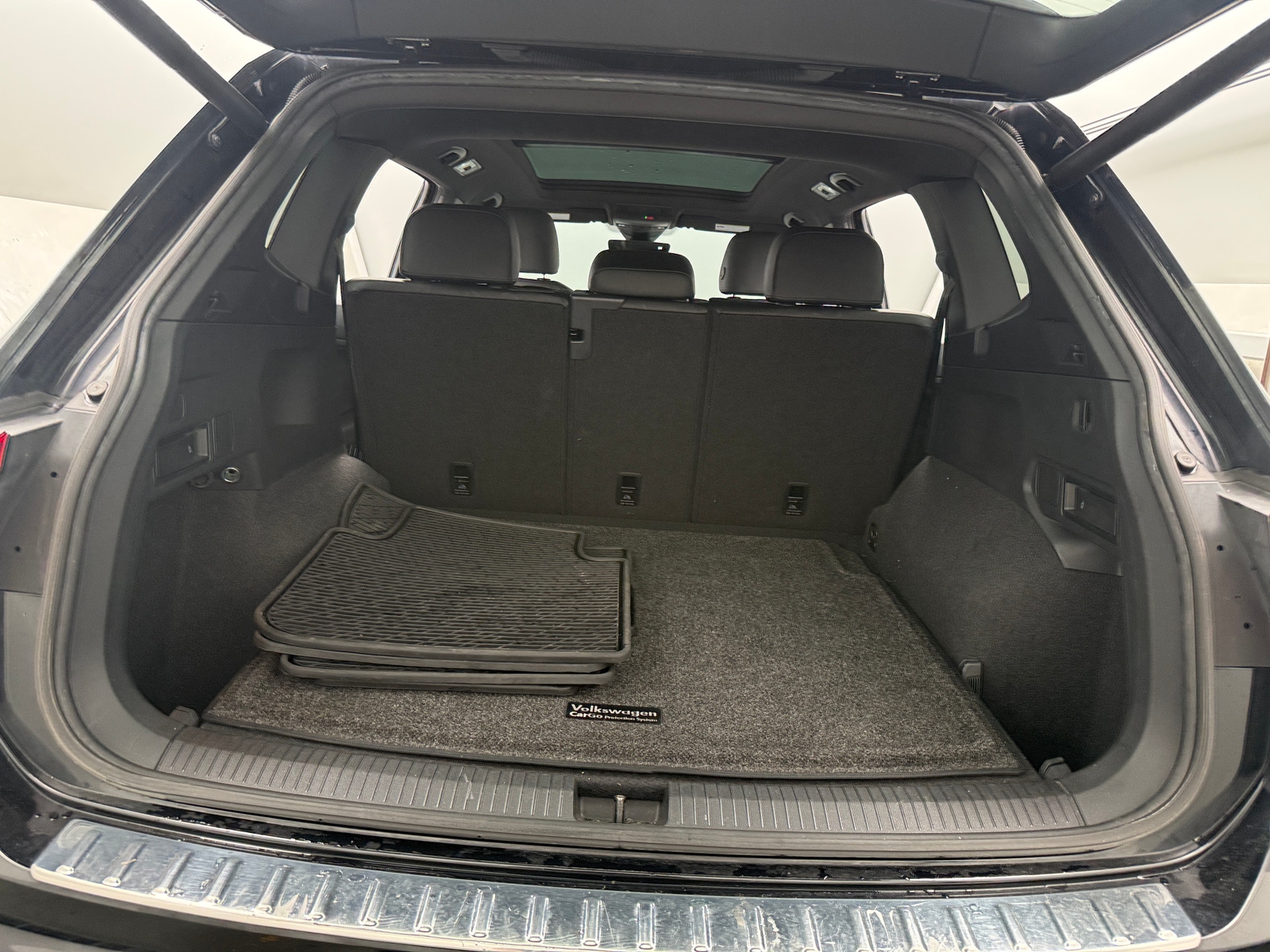 Thumbnail: 2020 Volkswagen Tiguan - 7