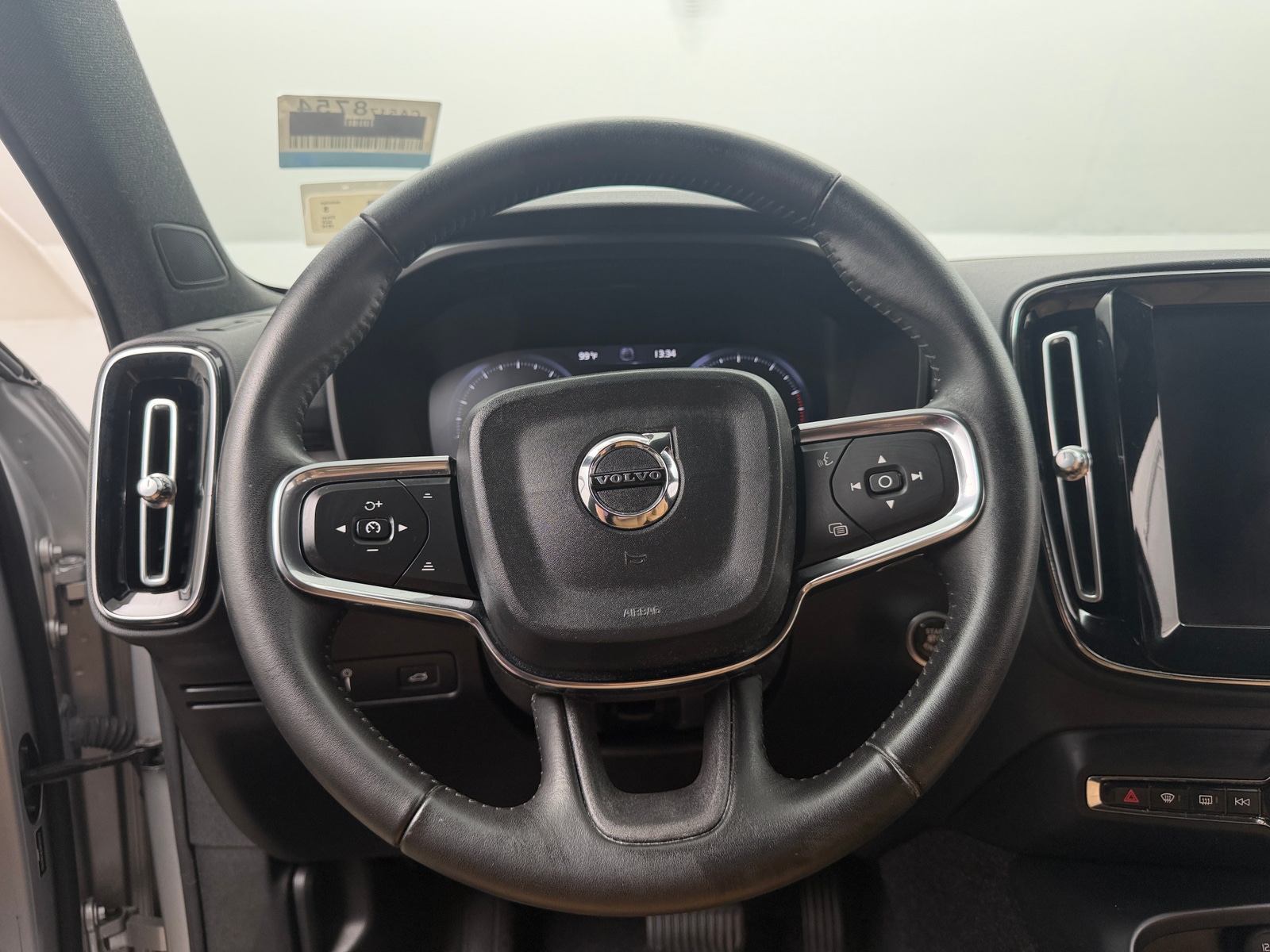 Thumbnail: 2019 Volvo XC40 - 5
