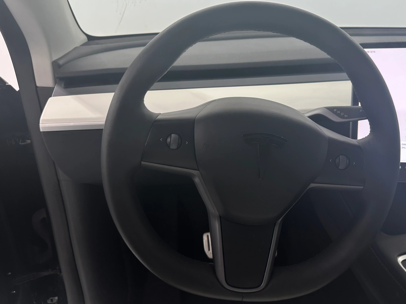 Thumbnail: 2023 Tesla Model Y - 4