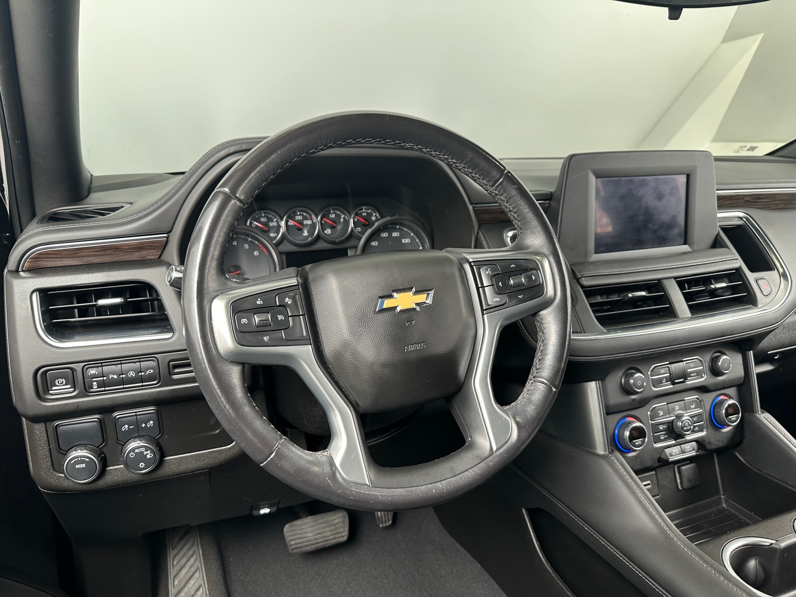 Thumbnail: 2022 Chevrolet Tahoe - 5