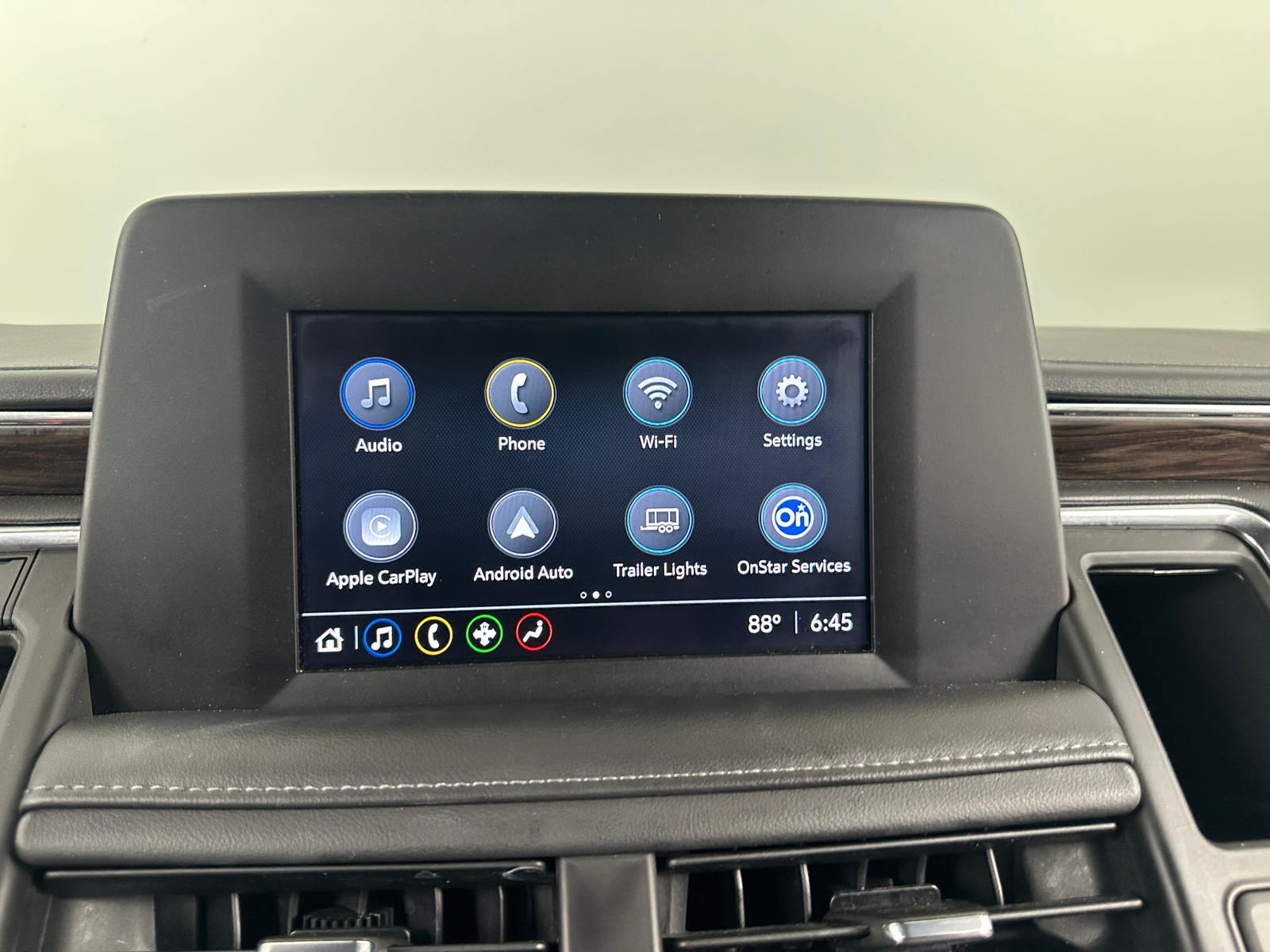 Thumbnail: 2022 Chevrolet Tahoe - 4