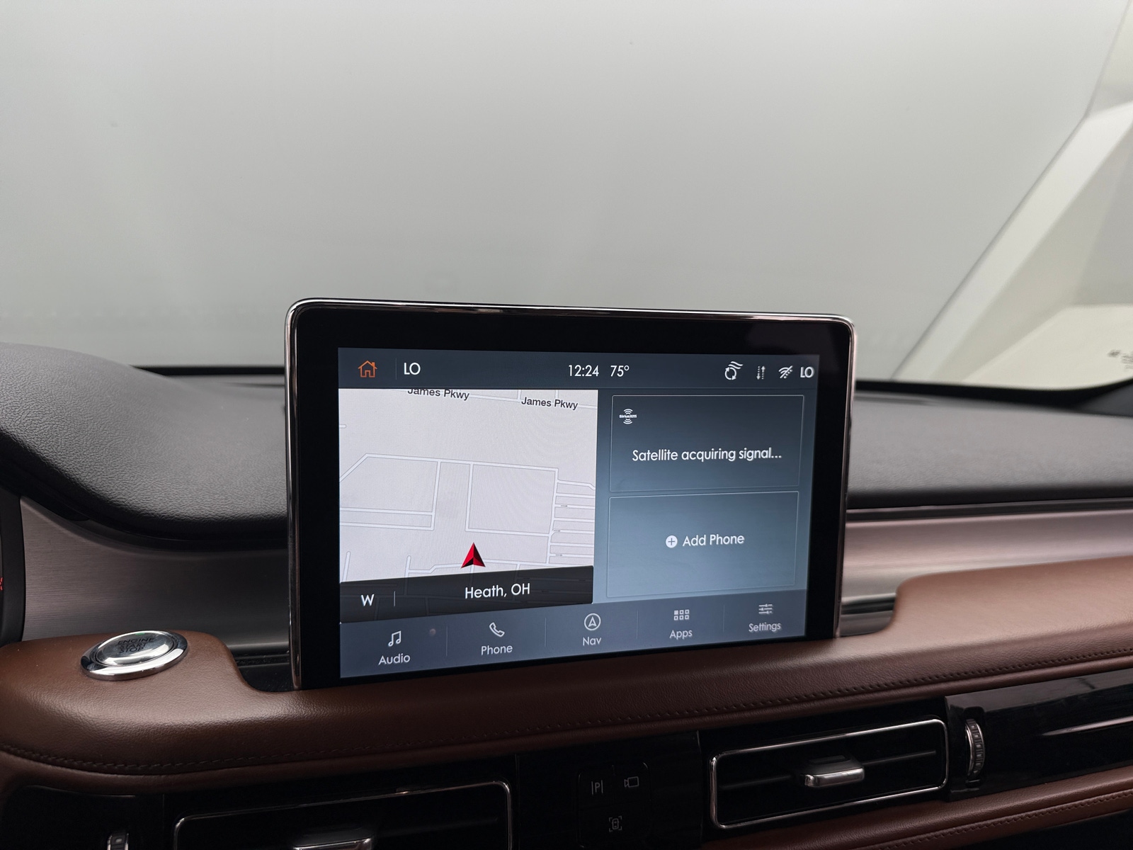Thumbnail: 2021 Lincoln Aviator - 3