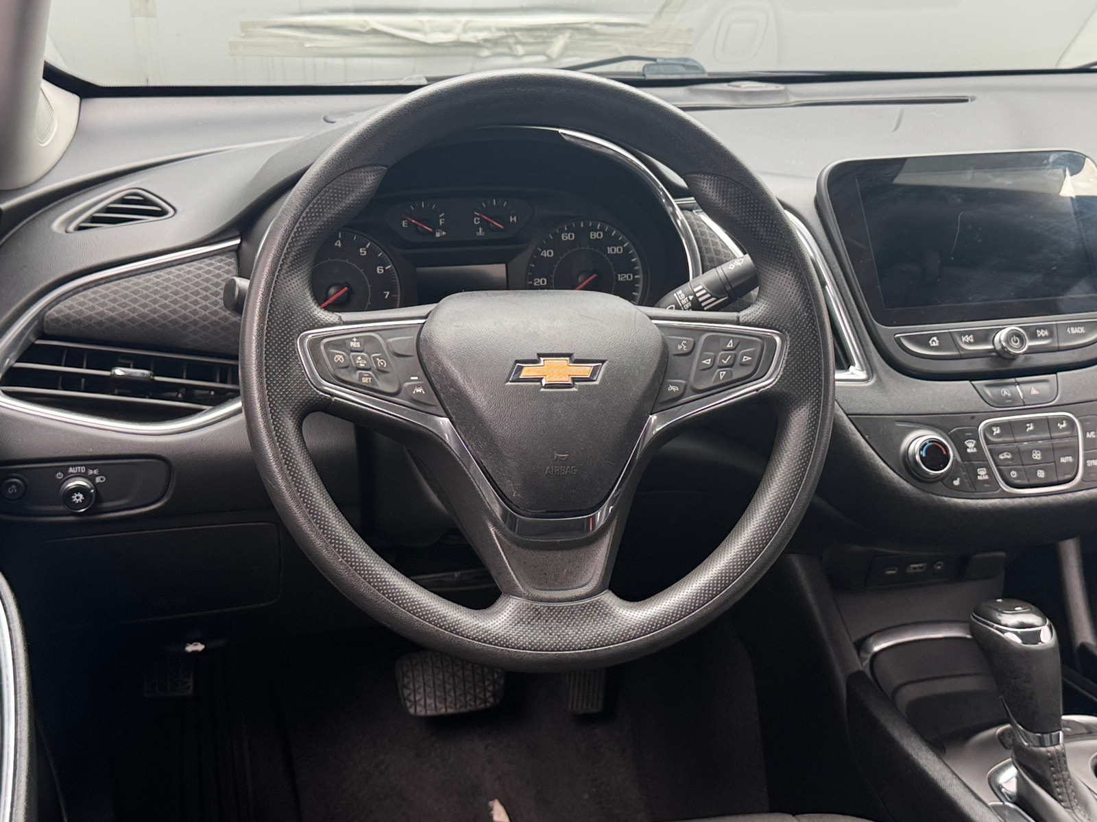 Thumbnail: 2020 Chevrolet Malibu - 5