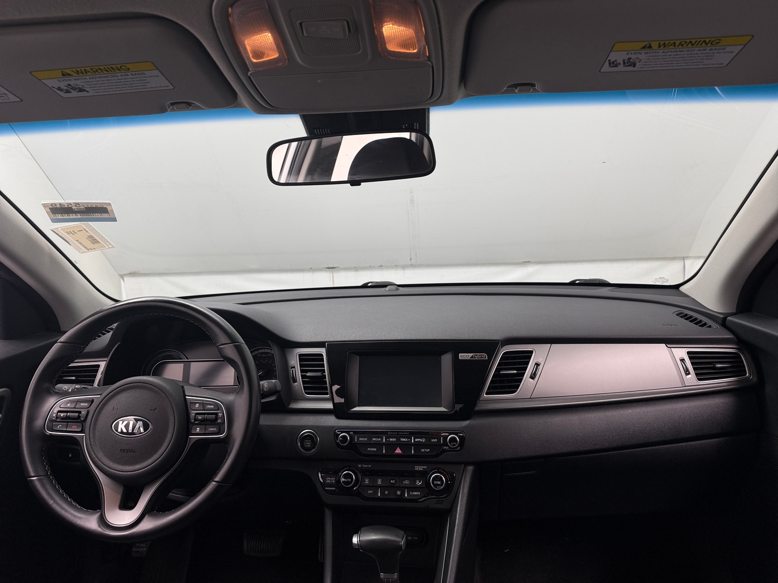 Thumbnail: 2018 Kia Niro - 3