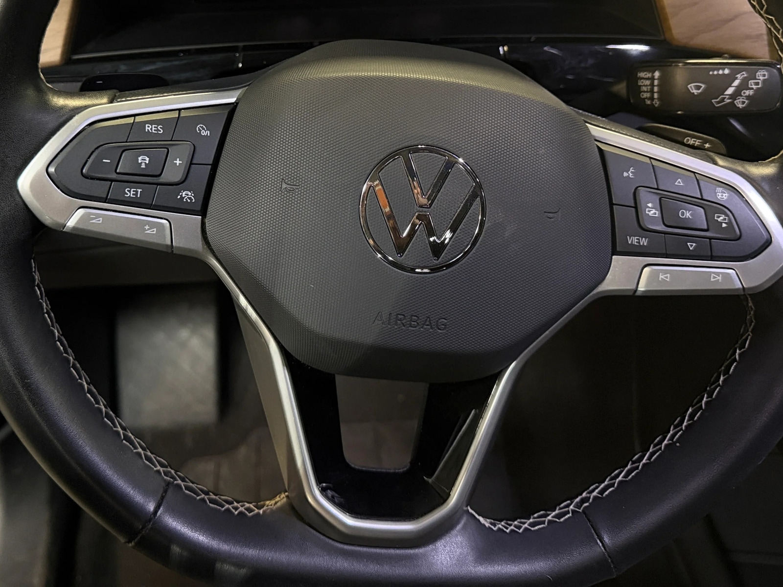 Thumbnail: 2025 Volkswagen Atlas - 4