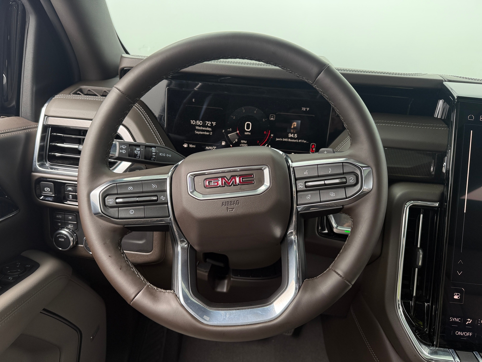 Thumbnail: 2025 GMC Yukon - 4