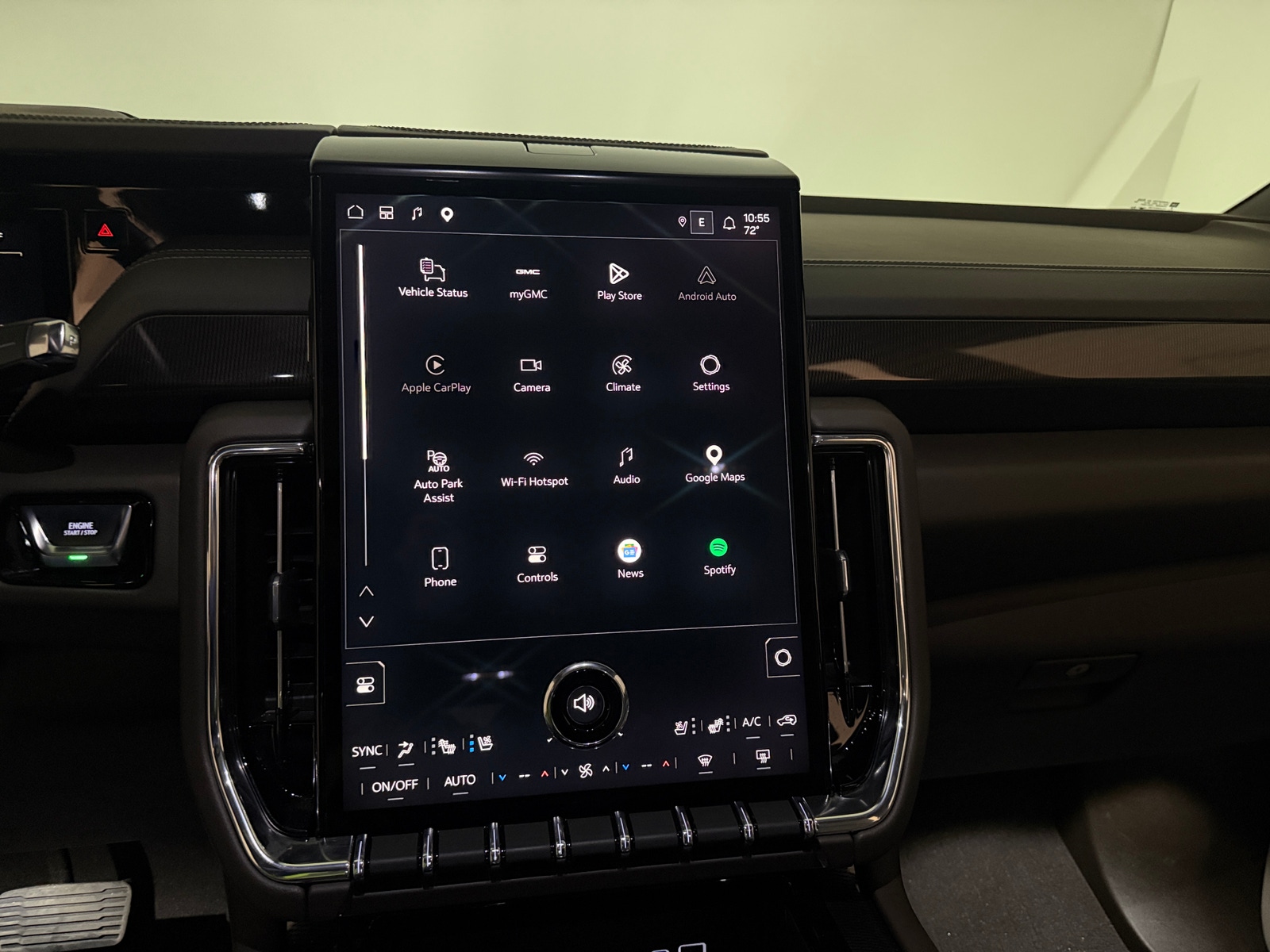 Thumbnail: 2025 GMC Yukon - 3
