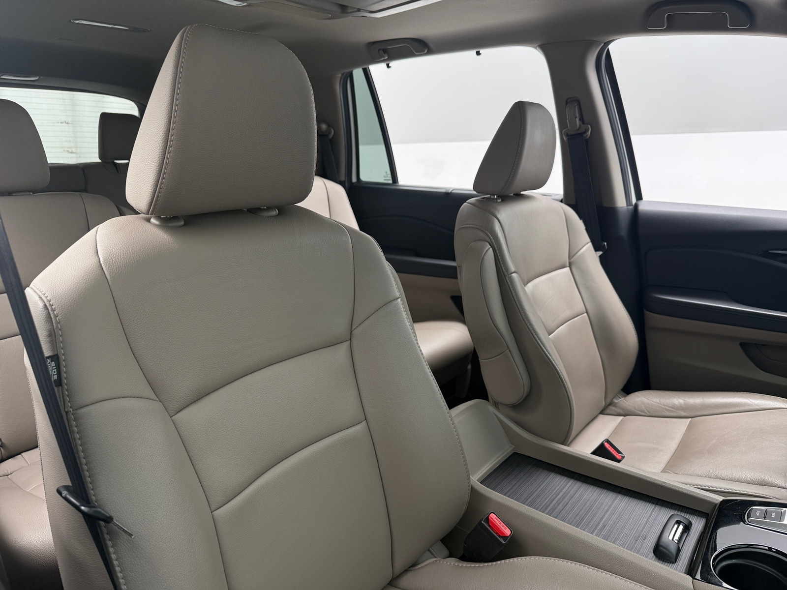 Thumbnail: 2019 Honda Pilot - 2