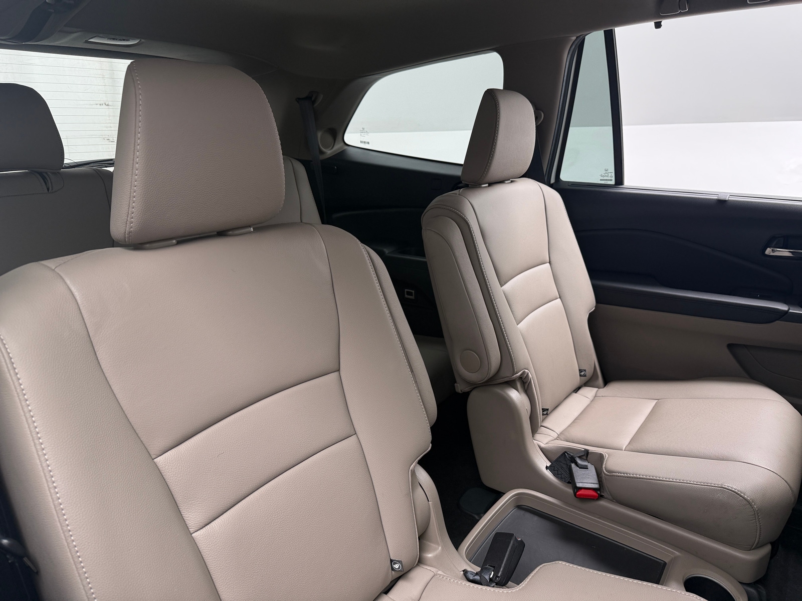 Thumbnail: 2019 Honda Pilot - 6
