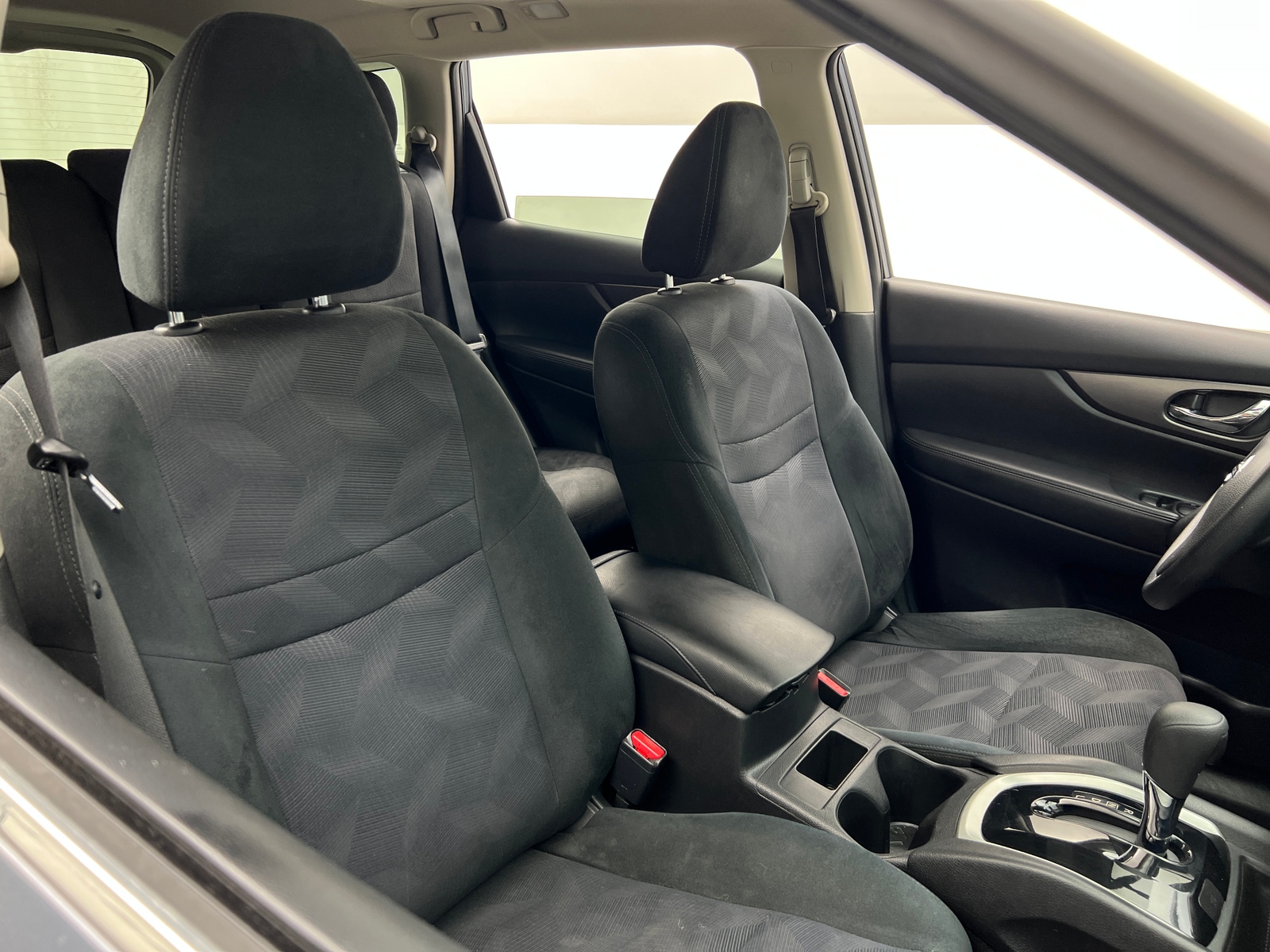 Thumbnail: 2016 Nissan Rogue - 2