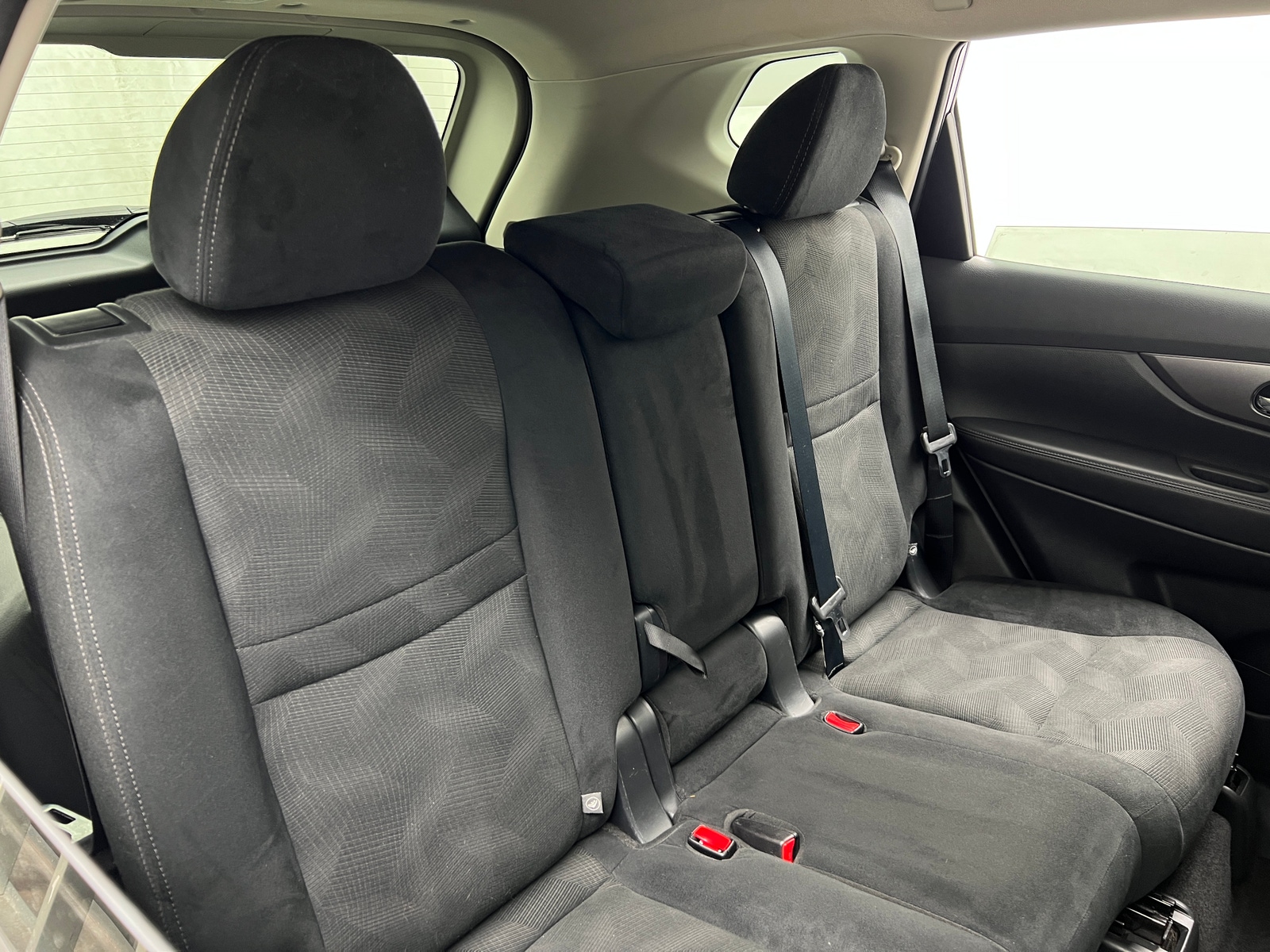 Thumbnail: 2016 Nissan Rogue - 6