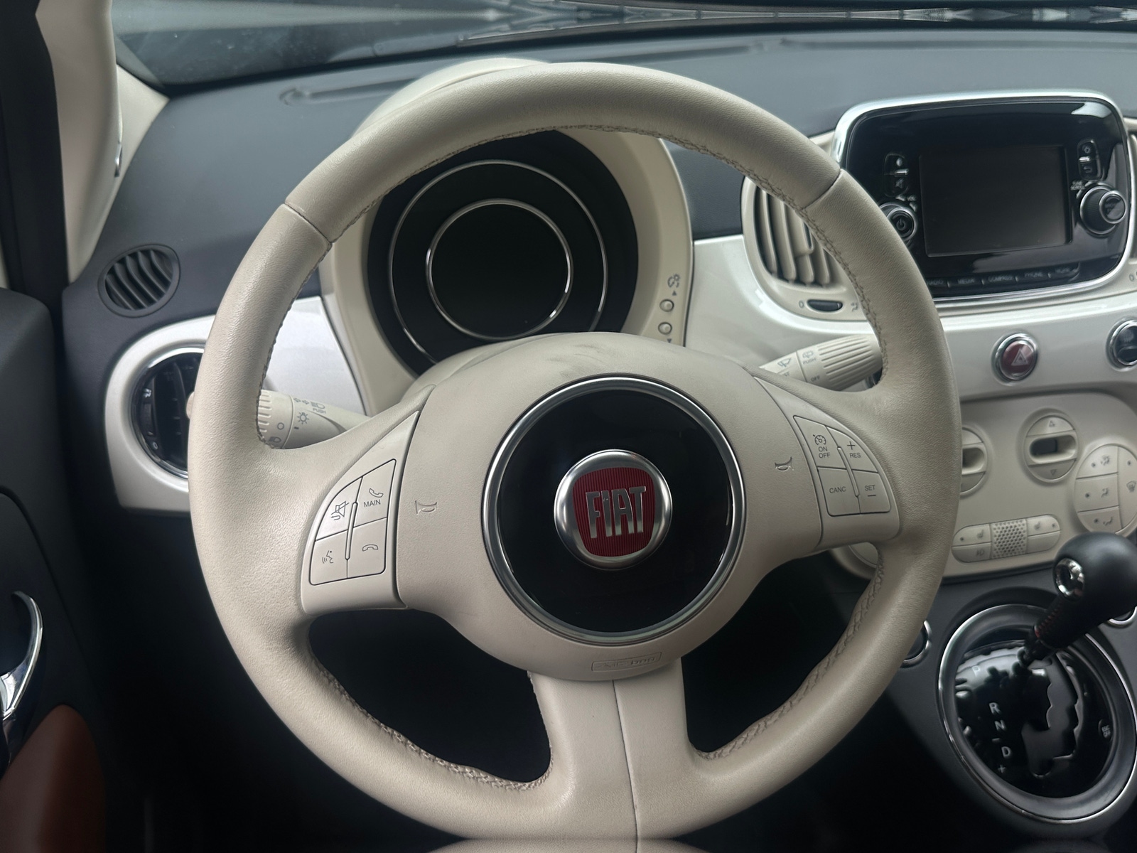 Thumbnail: 2019 Fiat 500 - 4