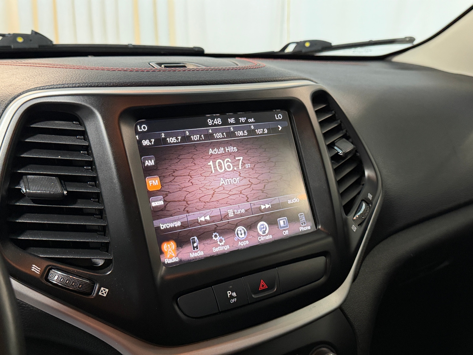 Thumbnail: 2018 Jeep Cherokee - 4