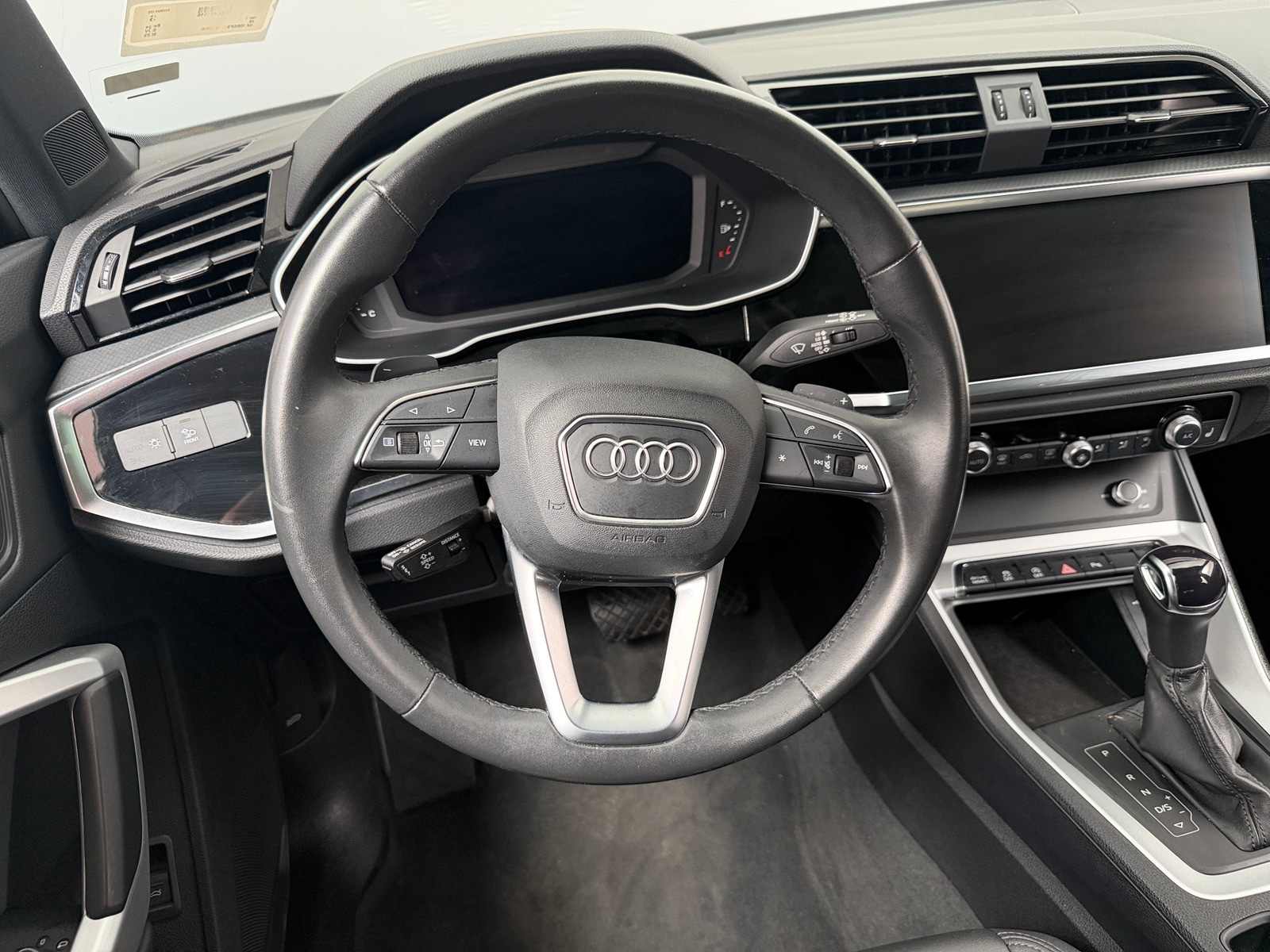Thumbnail: 2025 Audi Q3 - 4