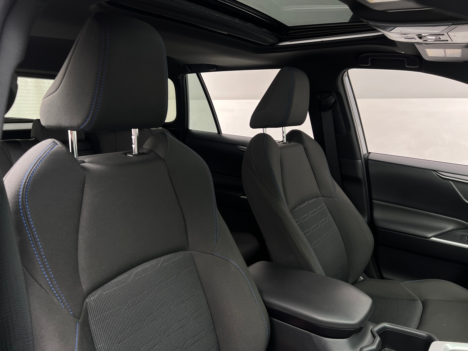 Thumbnail: 2024 Toyota RAV4 - 2