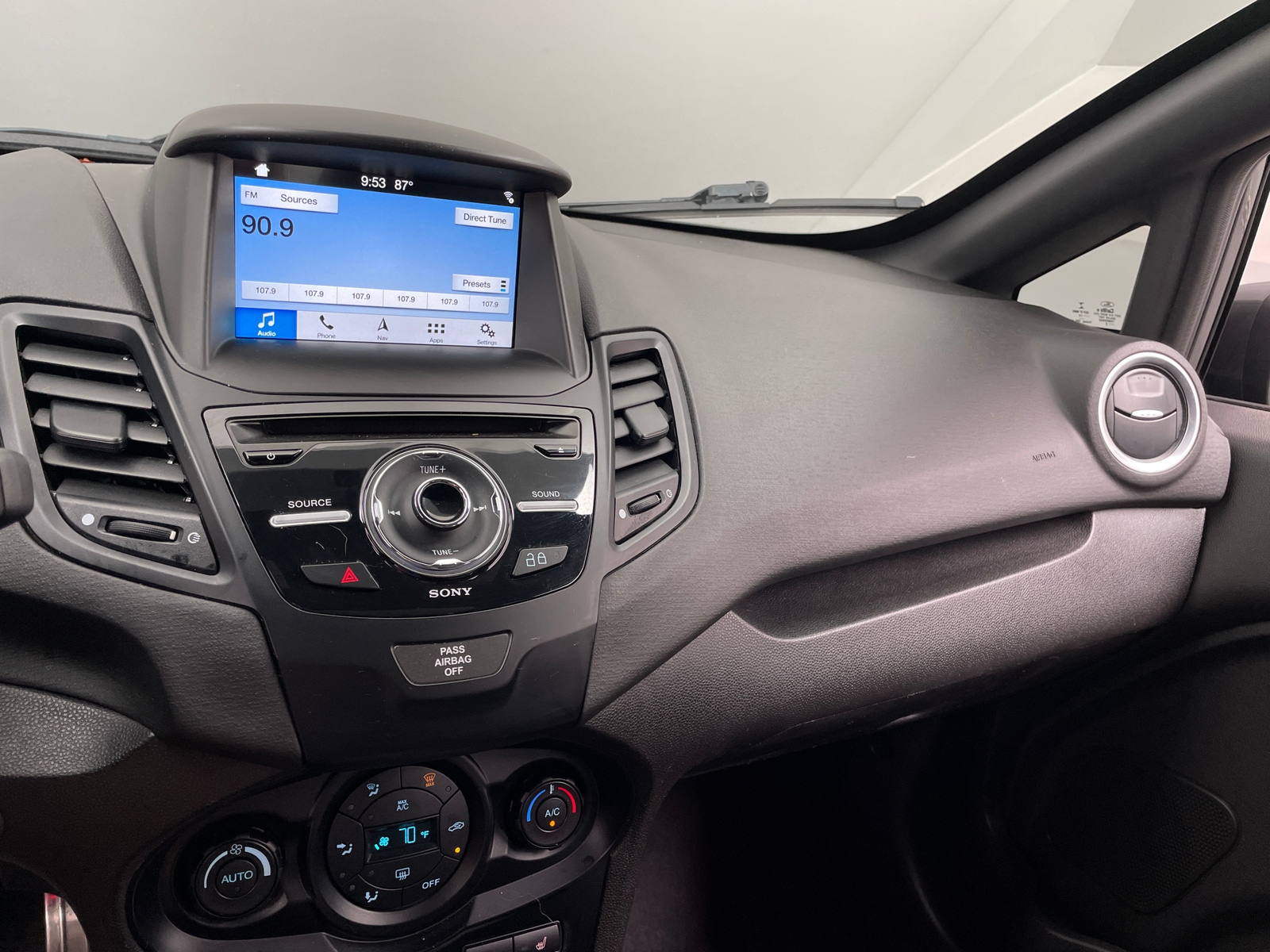 Thumbnail: 2019 Ford Fiesta - 4