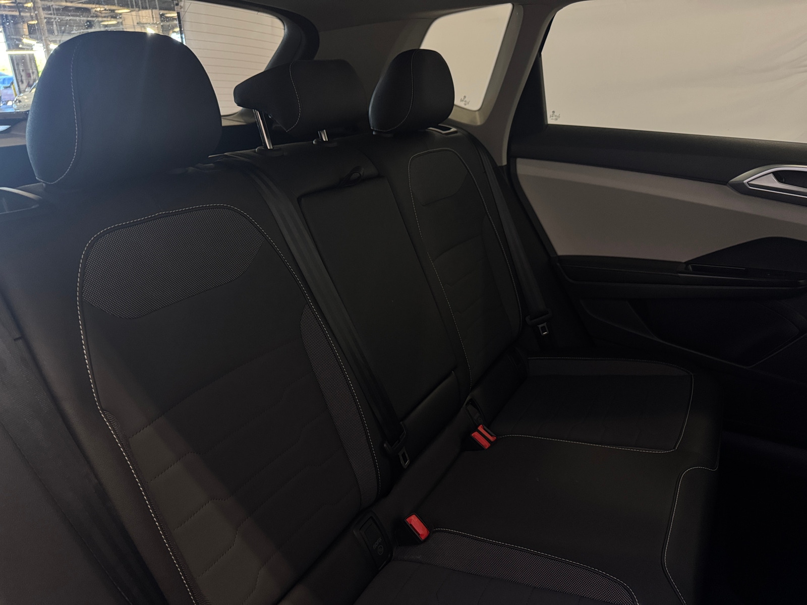 Thumbnail: 2025 Volkswagen Taos - 5
