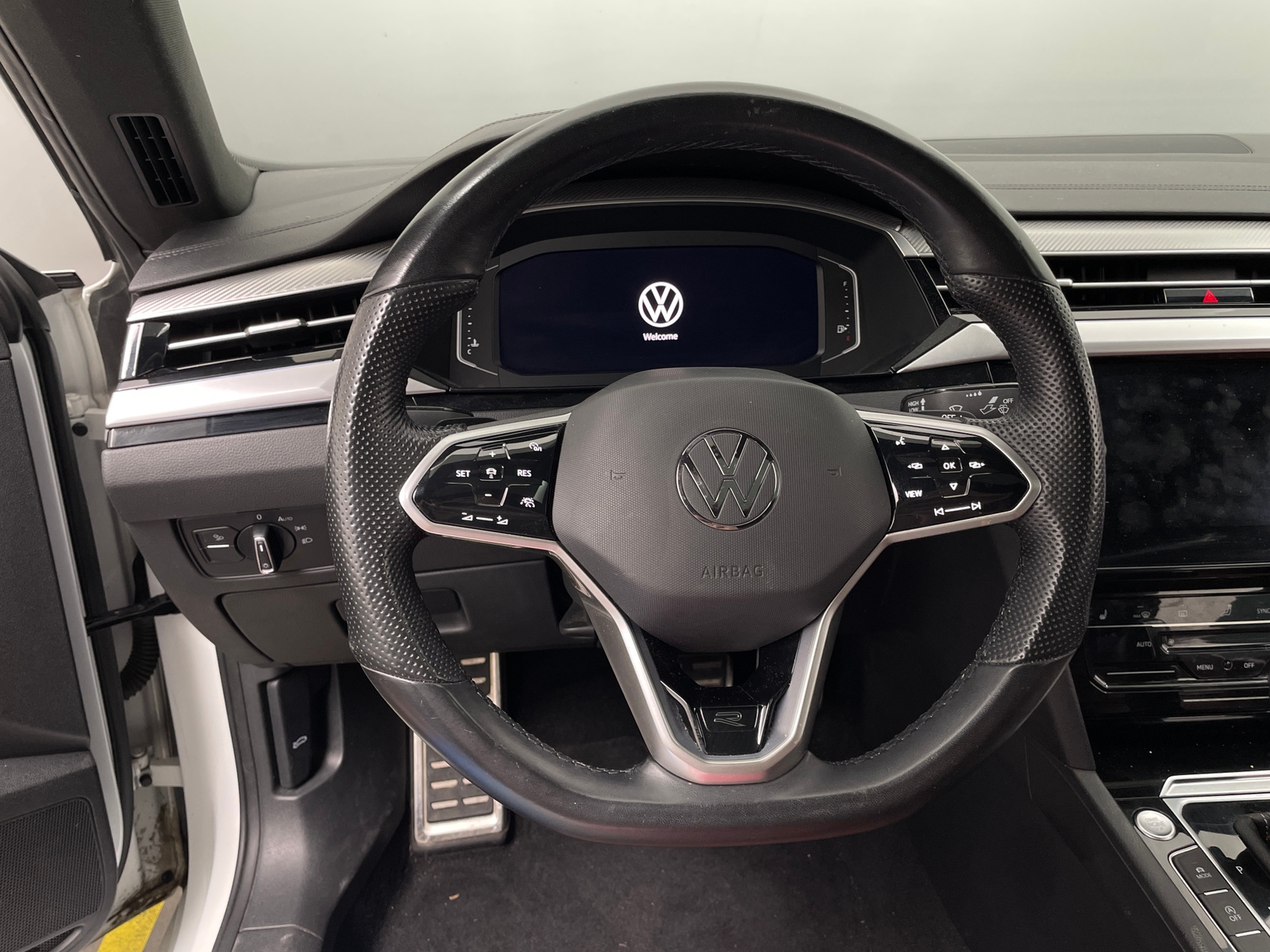Thumbnail: 2021 Volkswagen Arteon - 4