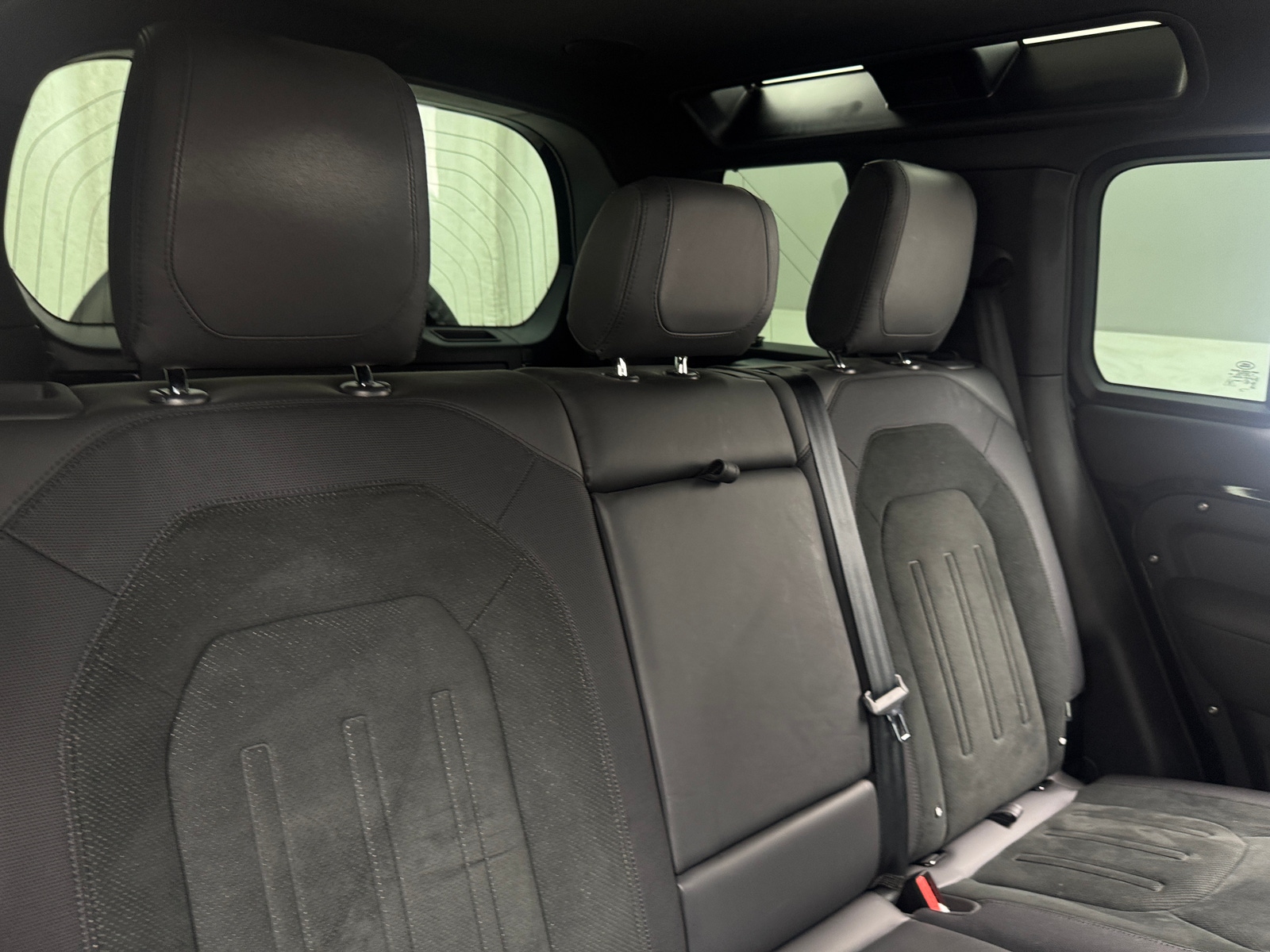 Thumbnail: 2022 Land Rover Defender - 5