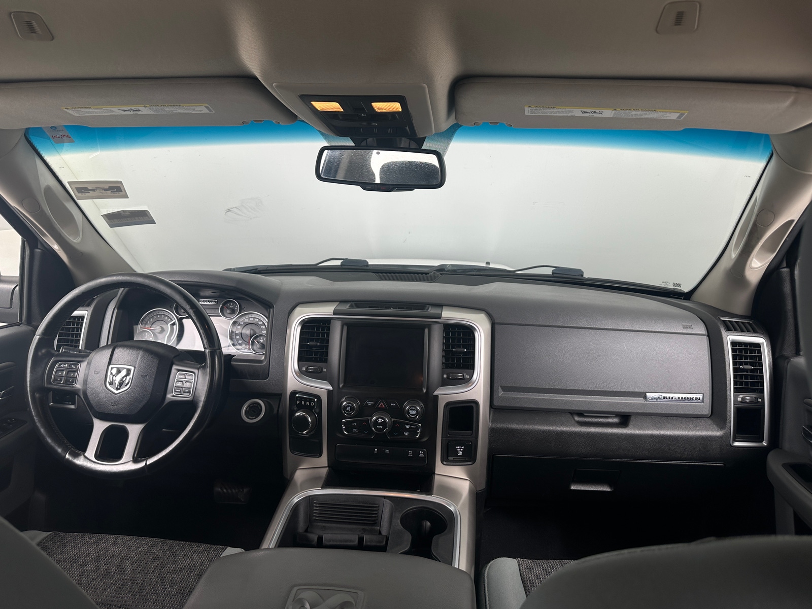 Thumbnail: 2019 RAM 1500 Classic - 3