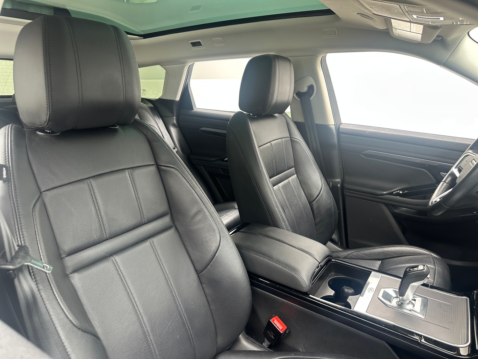 Thumbnail: 2021 Land Rover Range Rover Evoque - 2