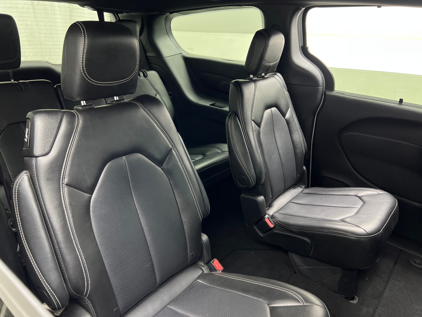 Thumbnail: 2025 Chrysler Pacifica - 5