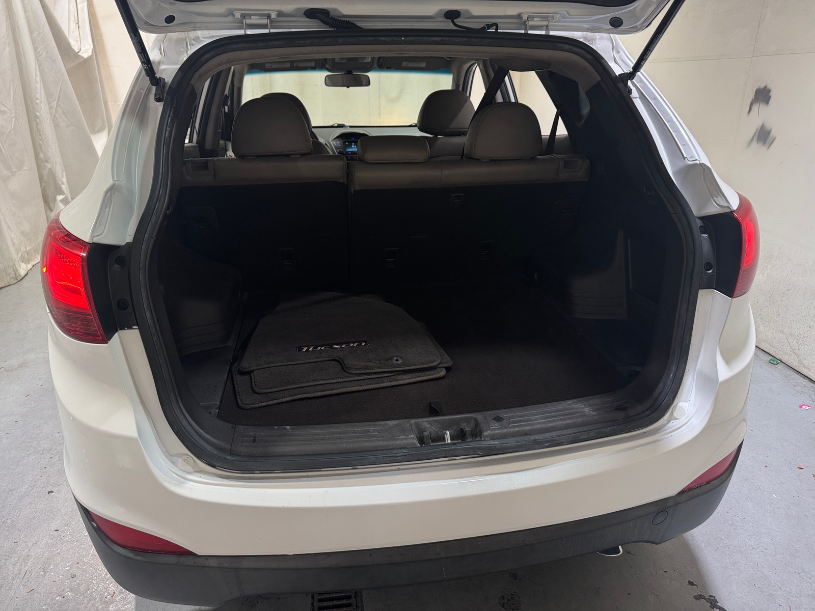 Thumbnail: 2015 Hyundai Tucson - 6