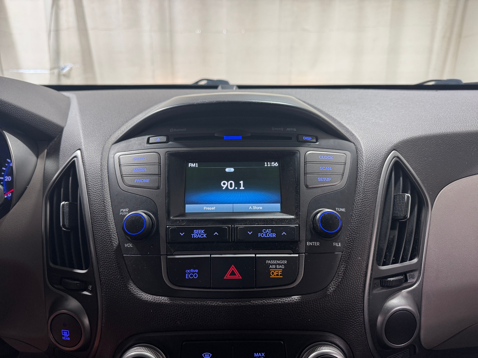 Thumbnail: 2015 Hyundai Tucson - 3