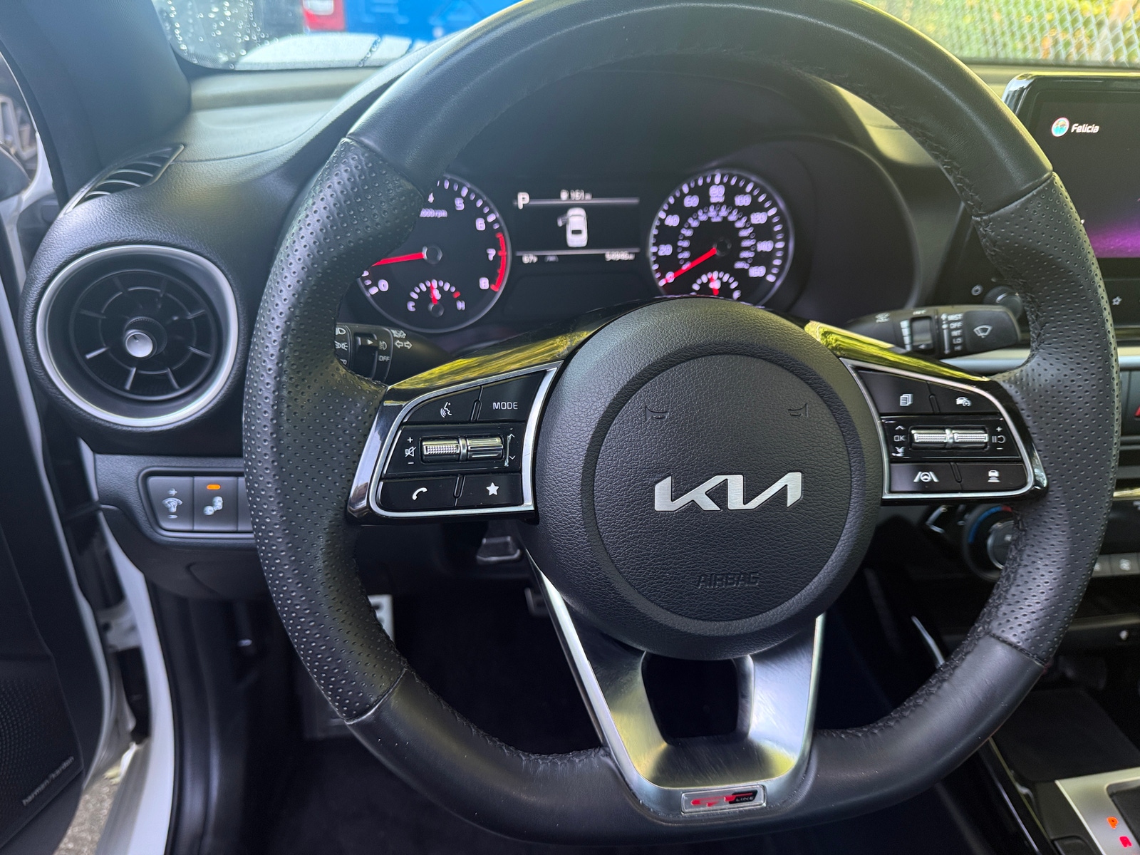 Thumbnail: 2022 Kia Forte - 4