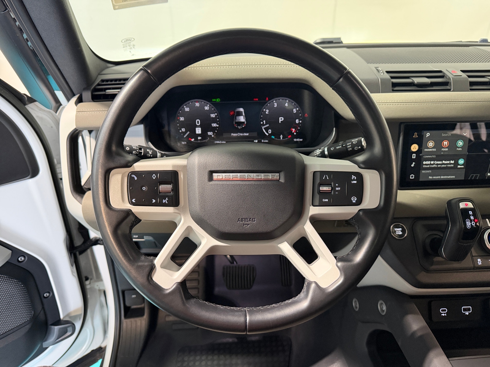 Thumbnail: 2023 Land Rover Defender - 4