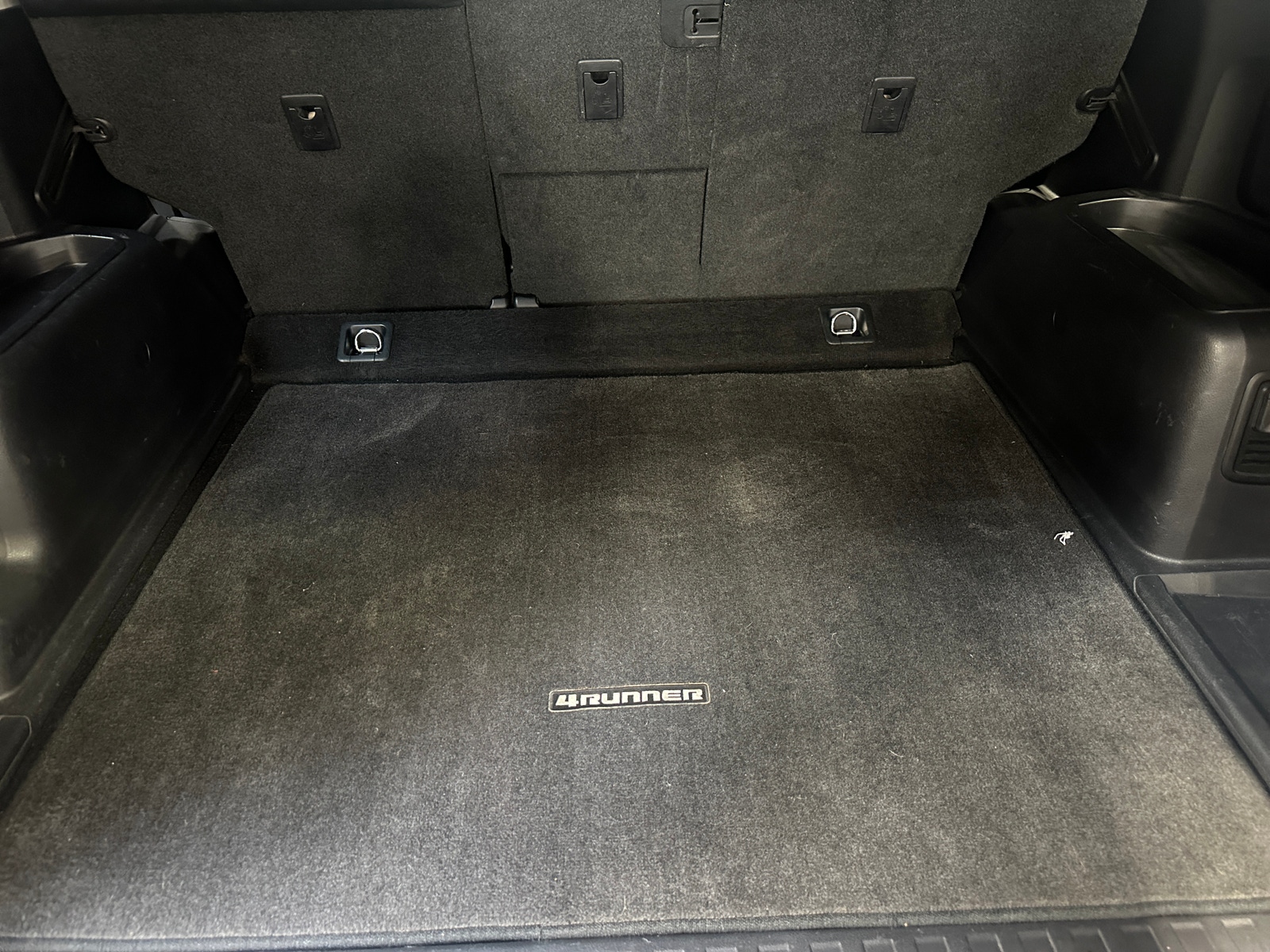Thumbnail: 2015 Toyota 4Runner - 6