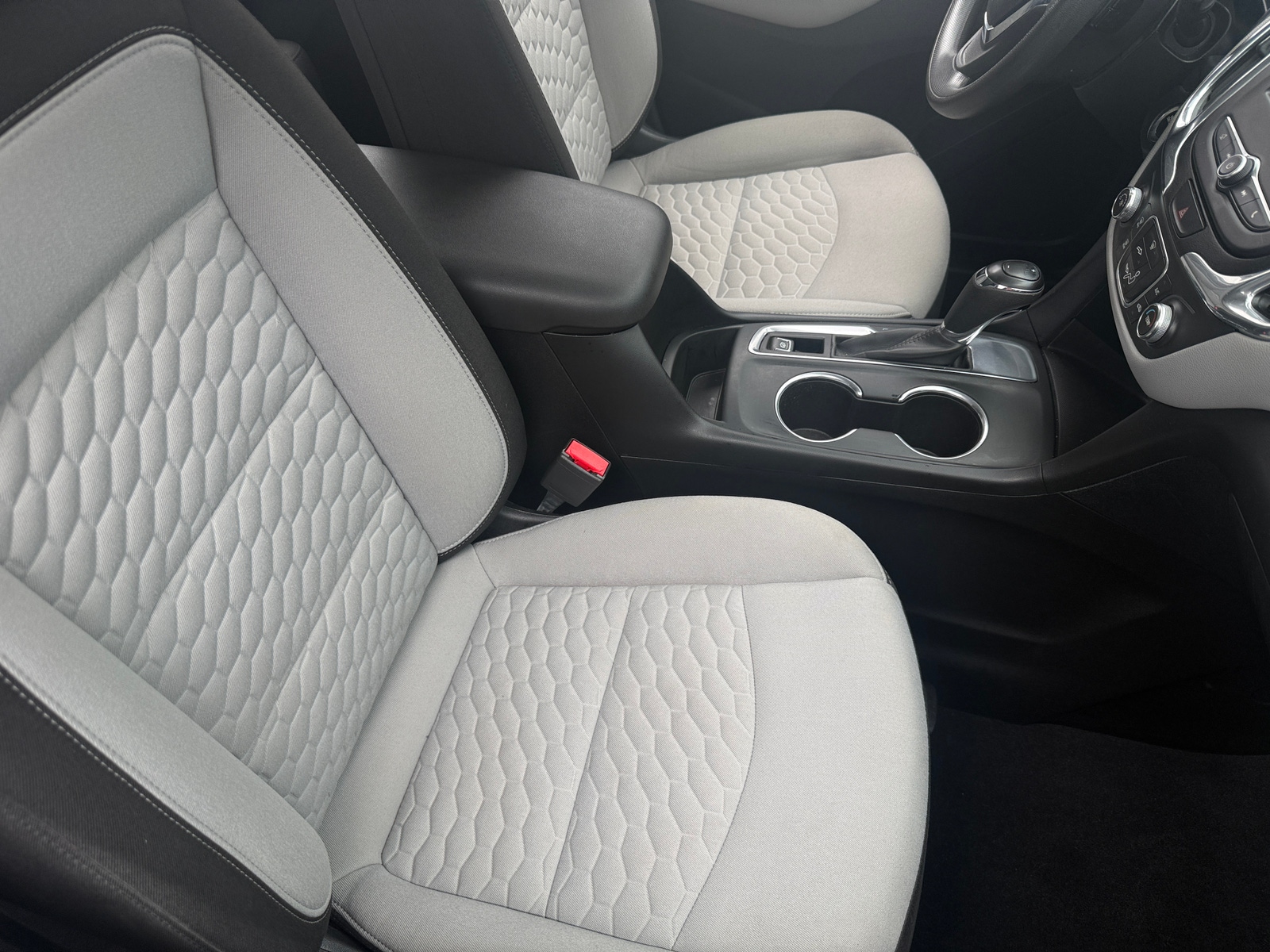 Thumbnail: 2019 Chevrolet Equinox - 2
