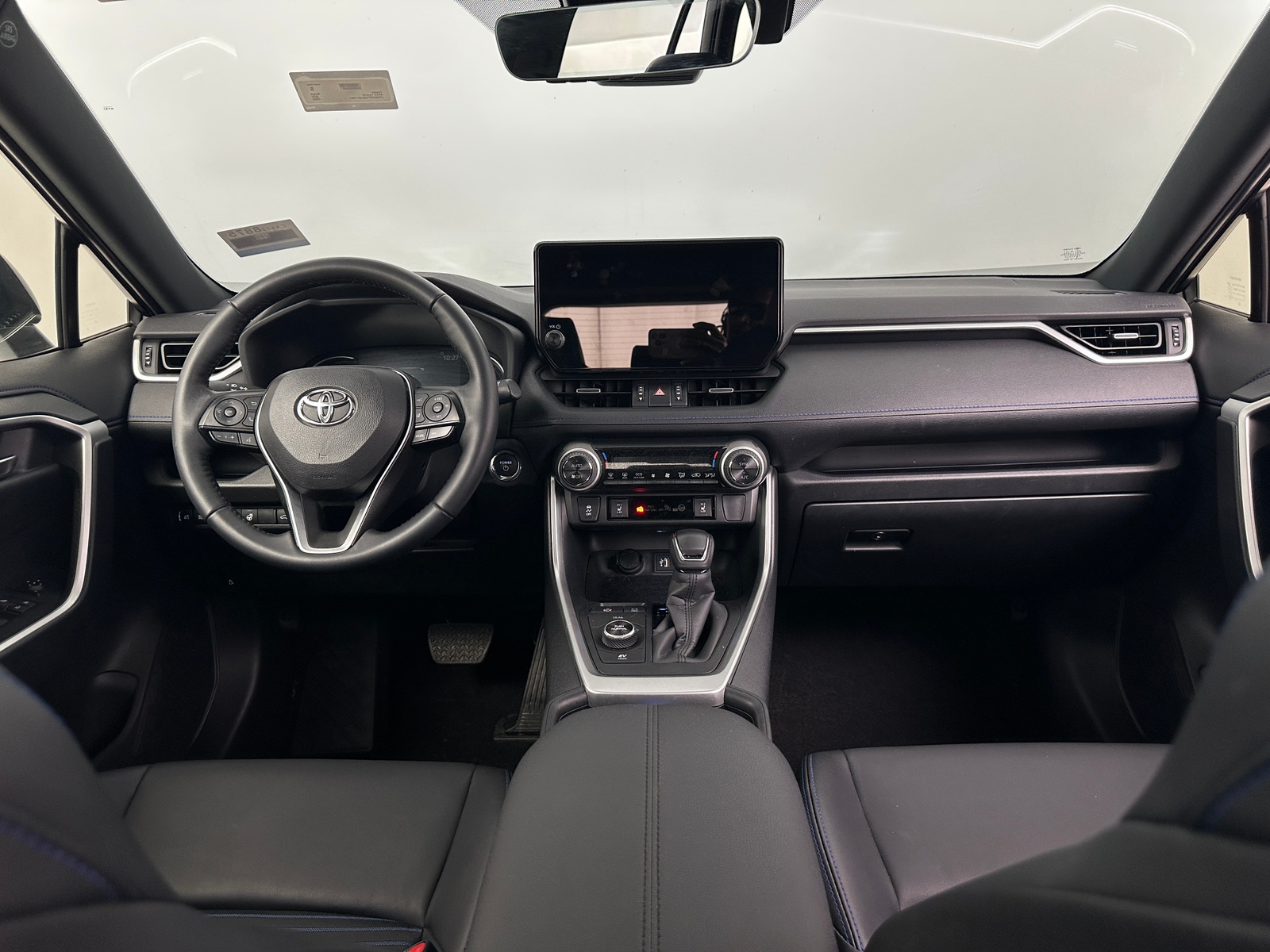 Thumbnail: 2025 Toyota RAV4 - 2
