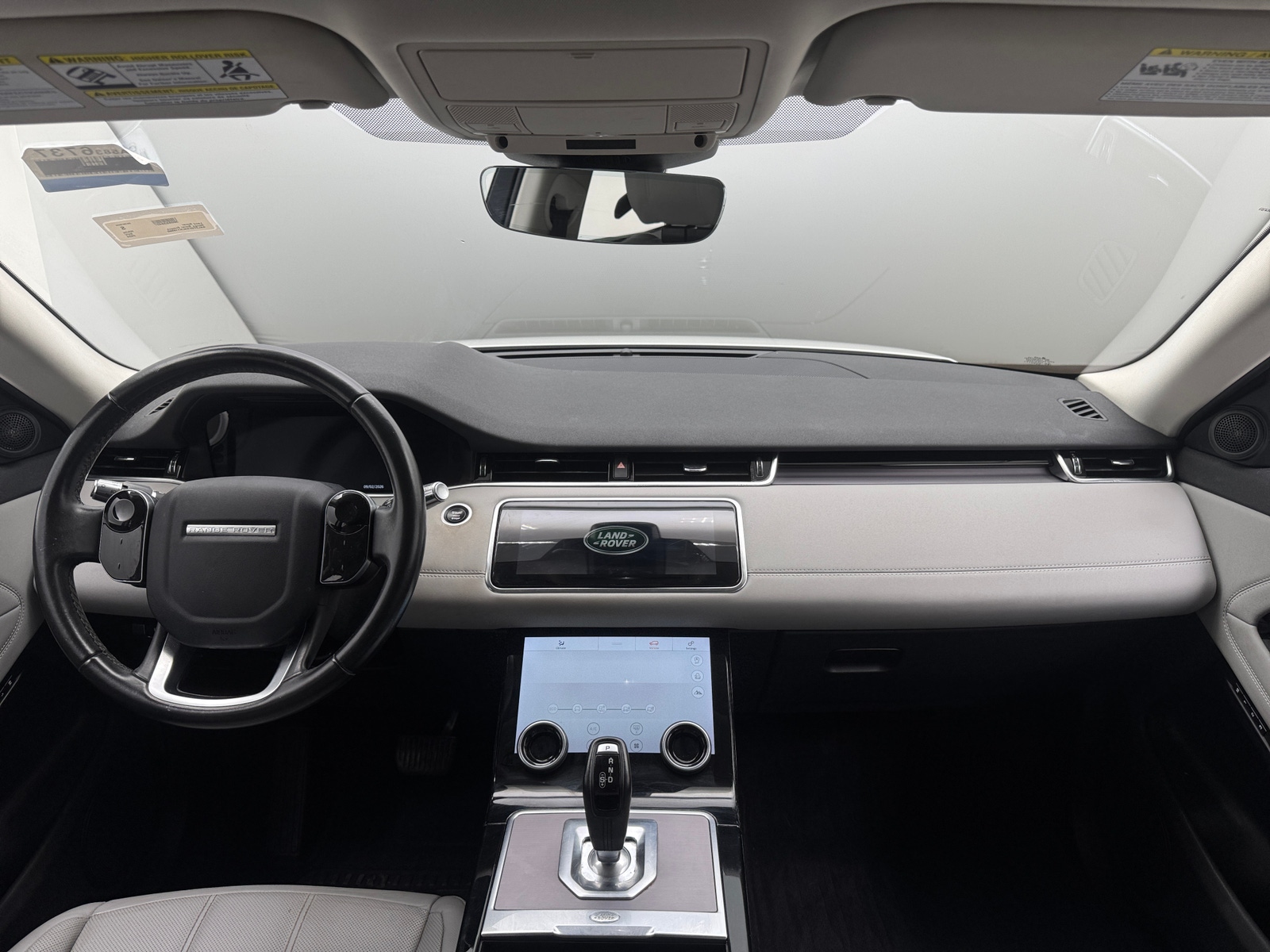 Thumbnail: 2020 Land Rover Range Rover Evoque - 3