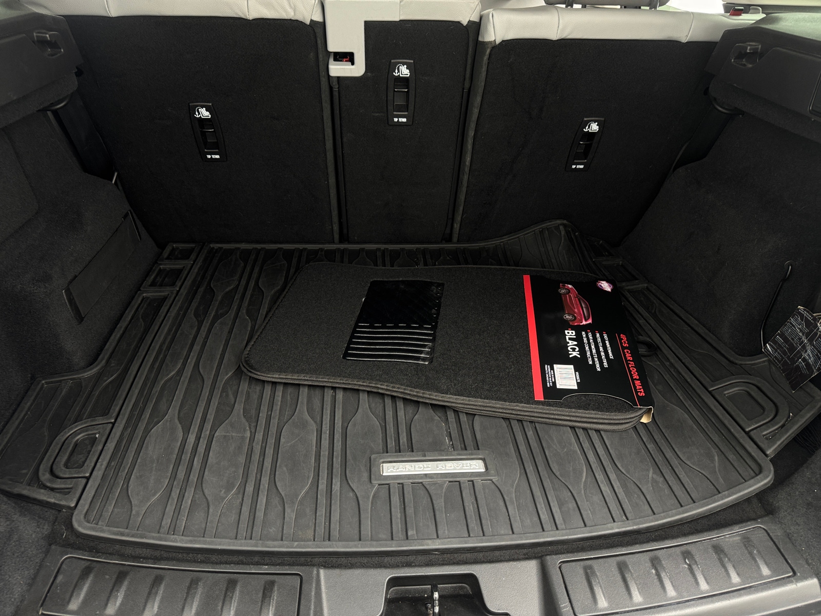 Thumbnail: 2020 Land Rover Range Rover Evoque - 7