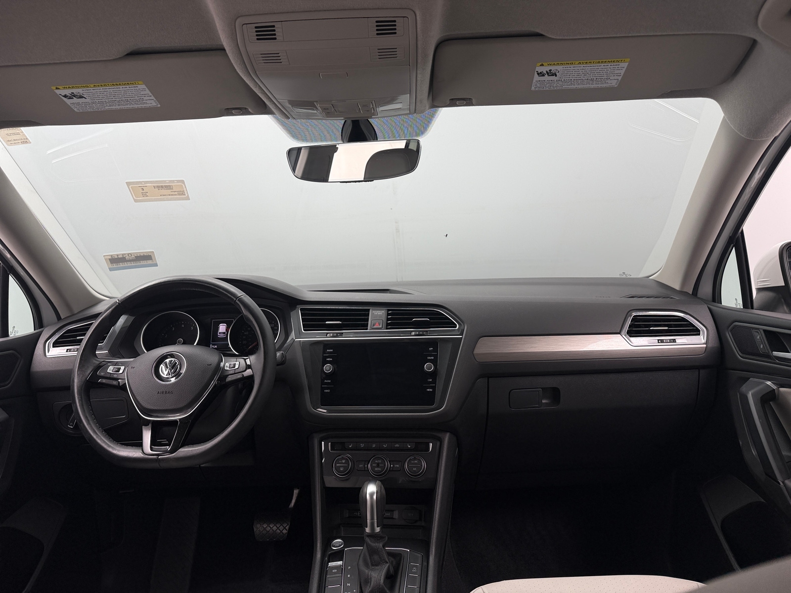 Thumbnail: 2019 Volkswagen Tiguan - 3