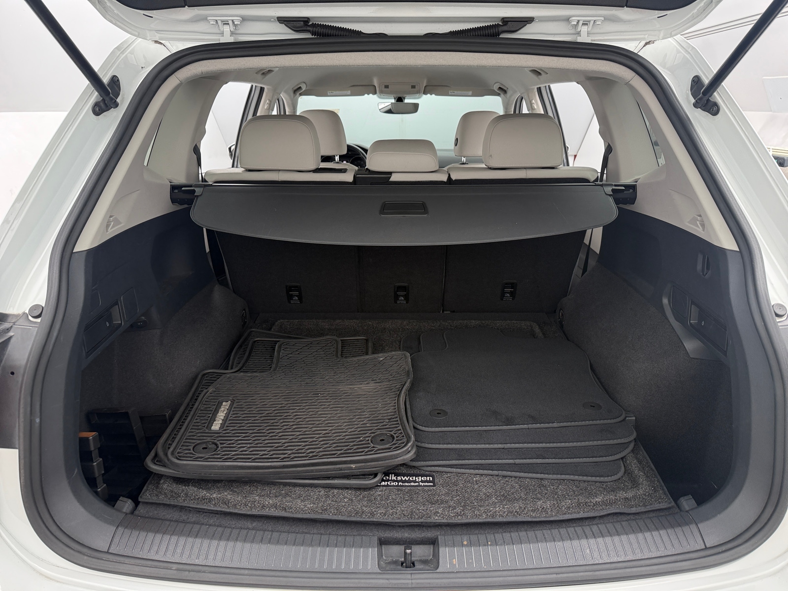 Thumbnail: 2019 Volkswagen Tiguan - 7