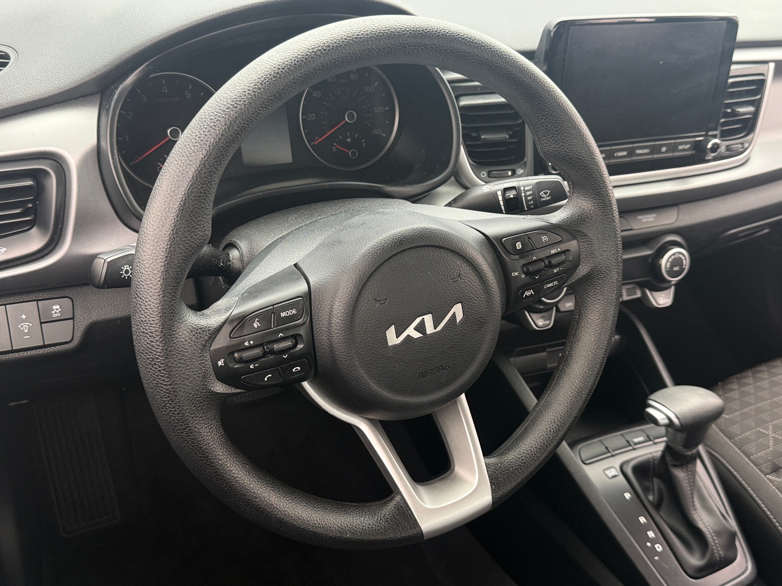 Thumbnail: 2023 Kia Rio - 5