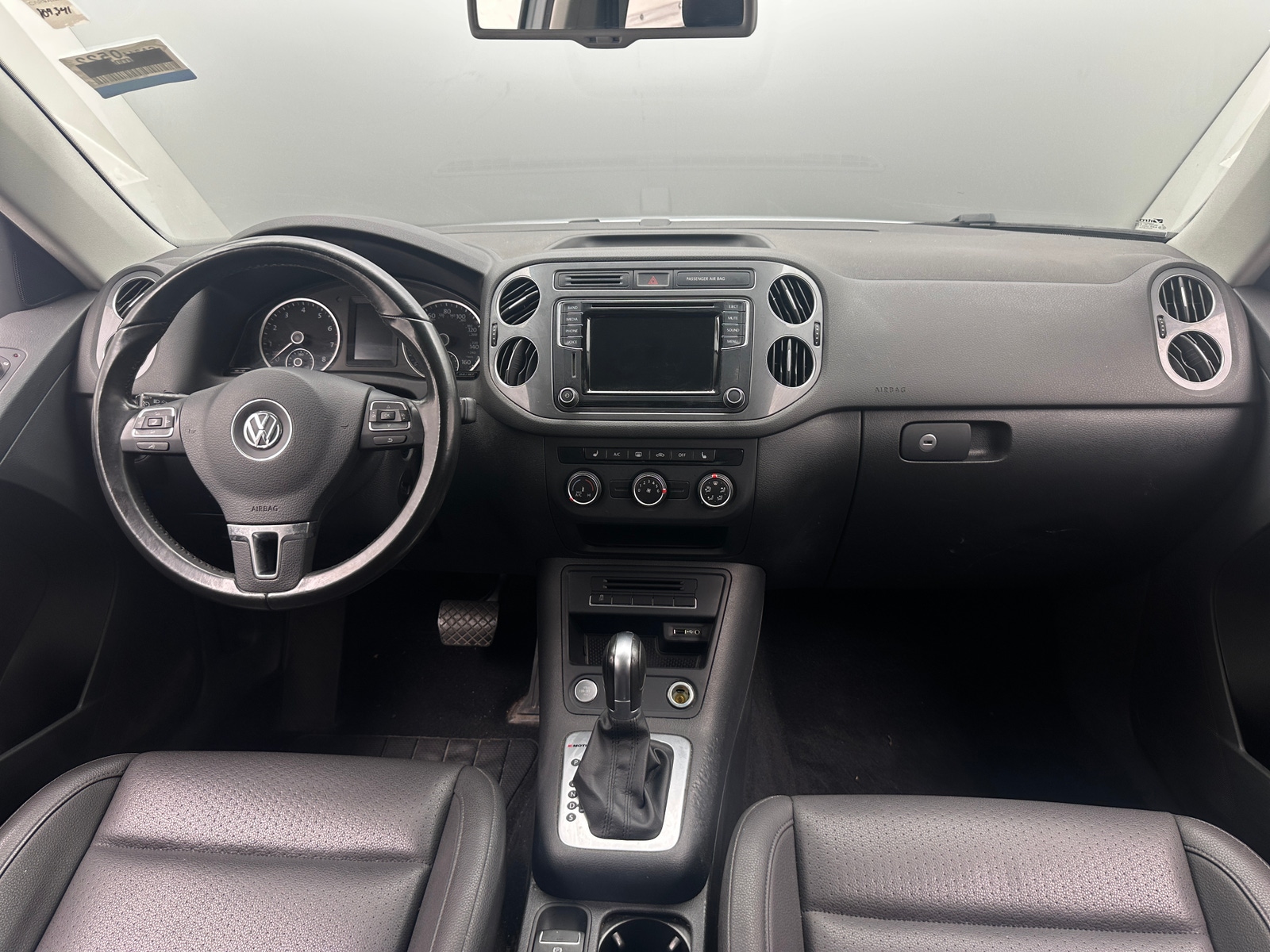 Thumbnail: 2017 Volkswagen Tiguan - 3