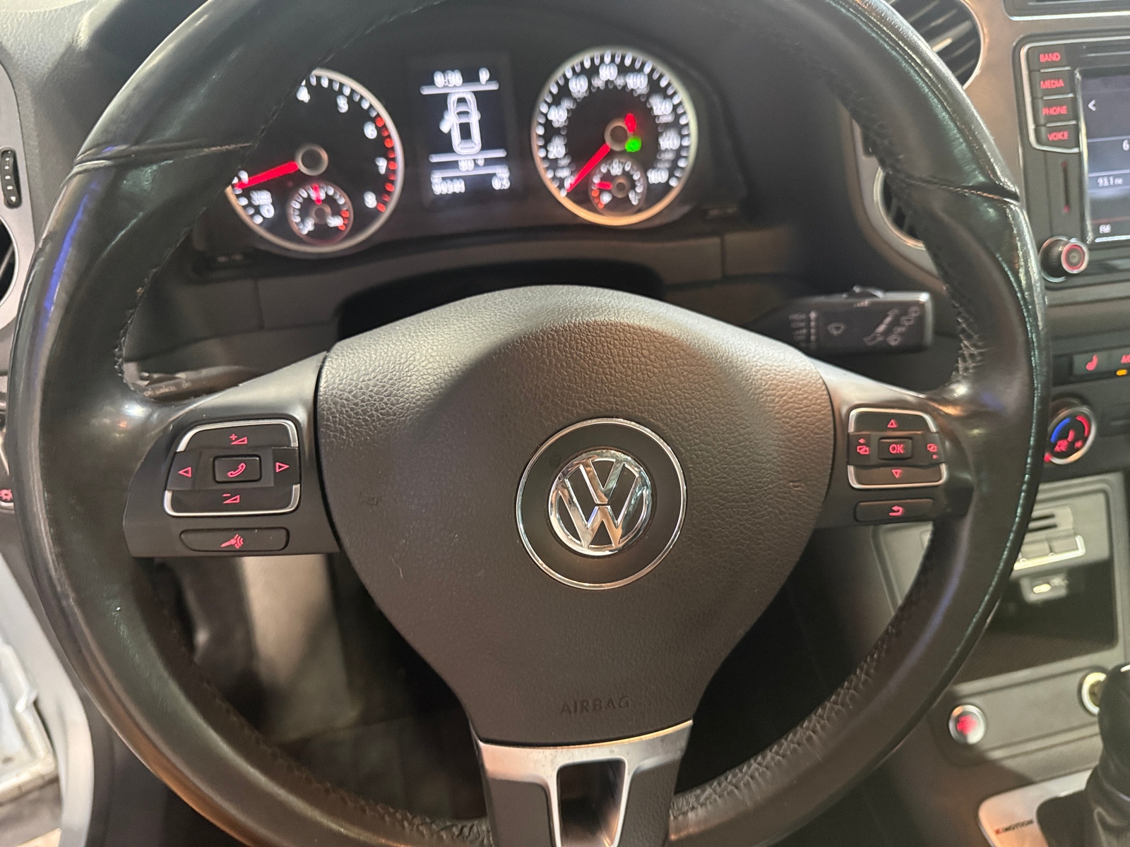 Thumbnail: 2017 Volkswagen Tiguan - 5